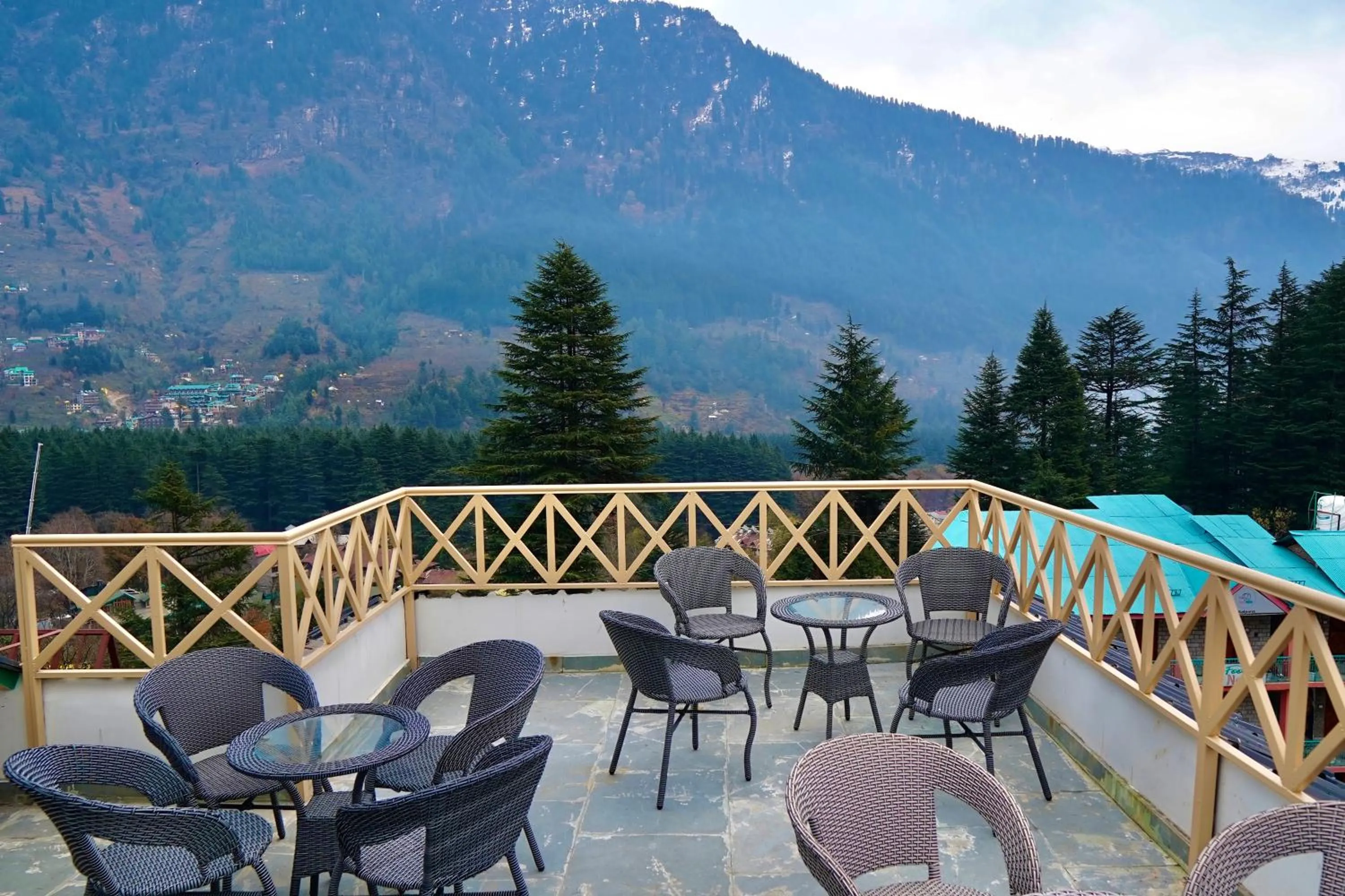 Balcony/Terrace in North Deodar Avenue, Manali