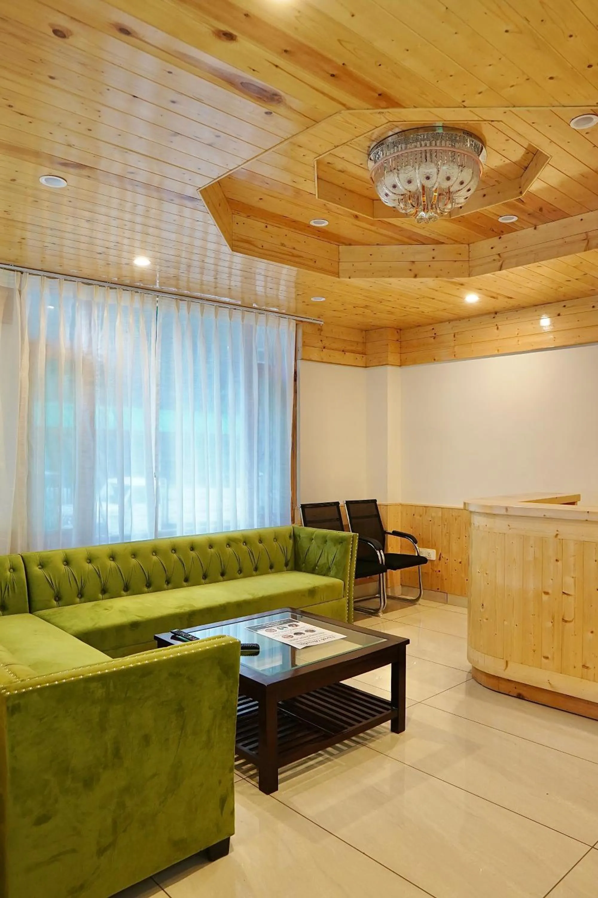 Seating area in North Deodar Avenue, Manali