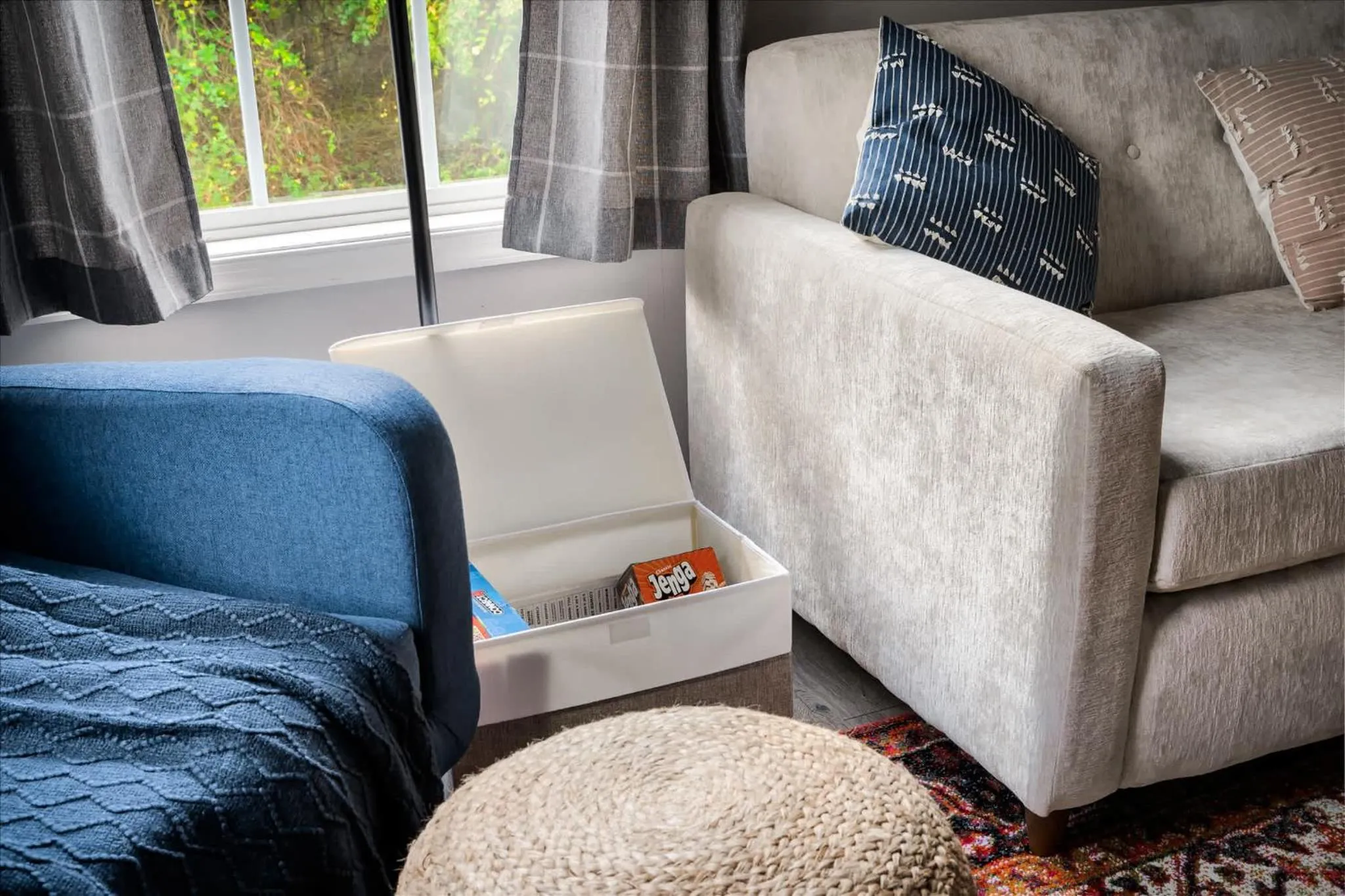 Living room in Modern decor, Hot Tub, Fire Pit & River Access!