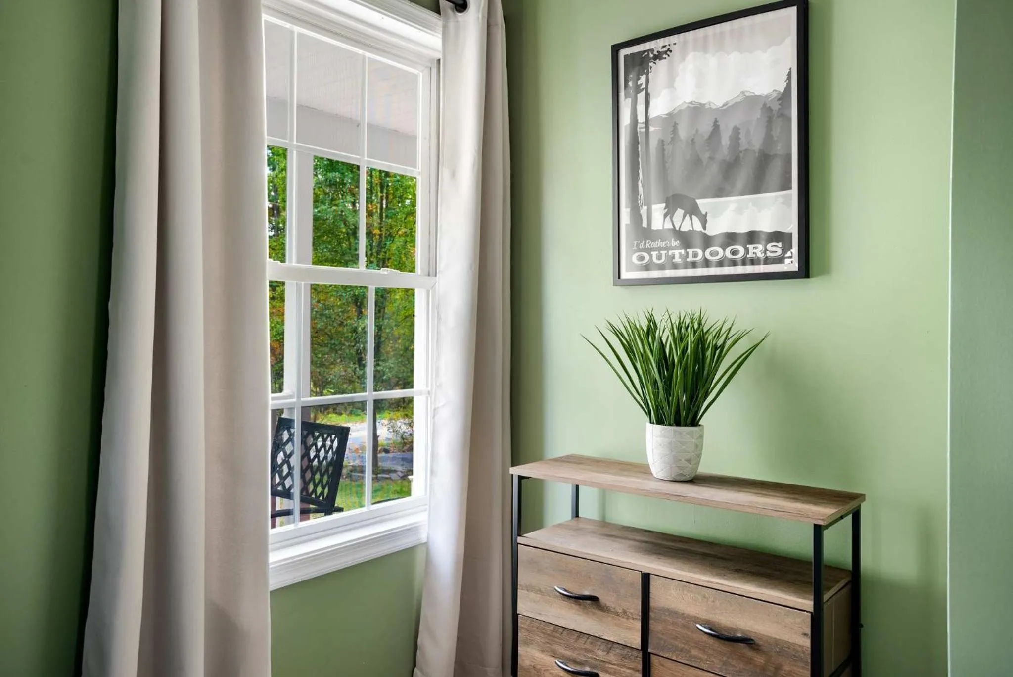 furniture in Modern decor, Hot Tub, Fire Pit & River Access!