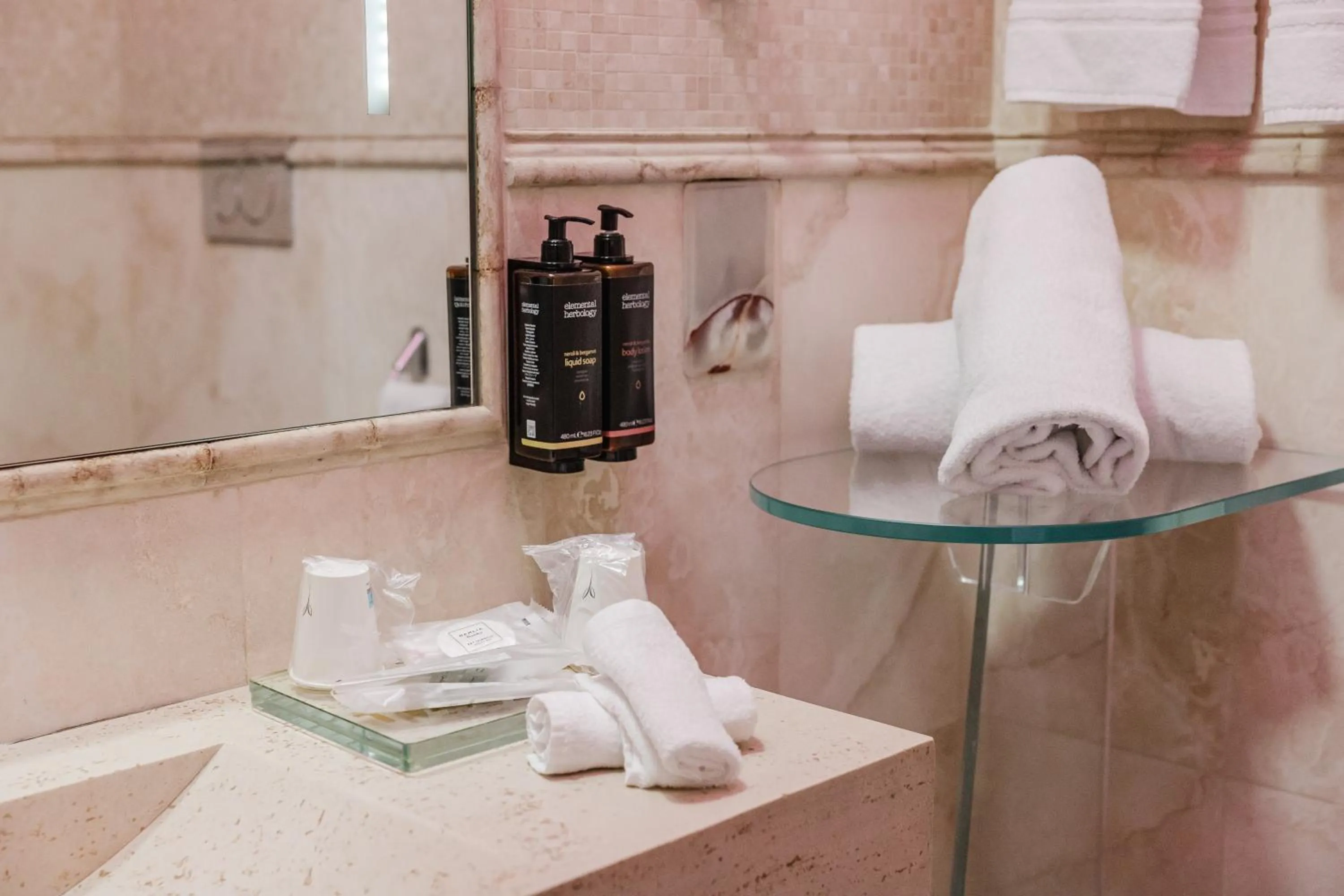 Bathroom in Hotel Trecento