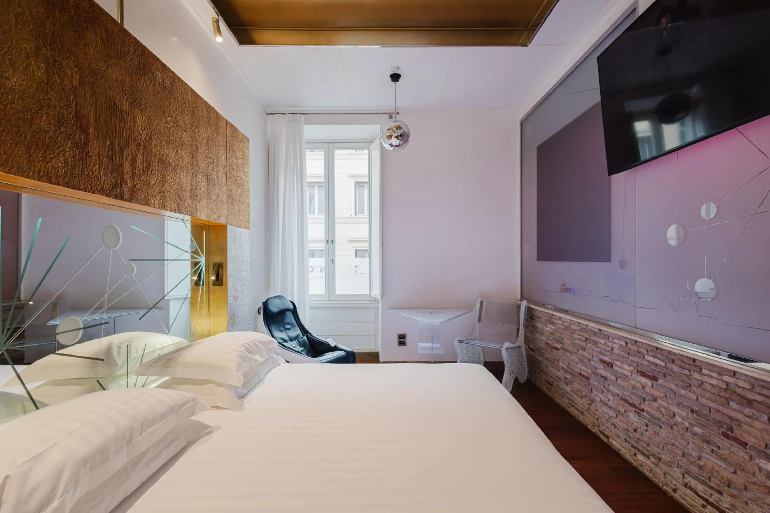 Bed in Hotel Trecento