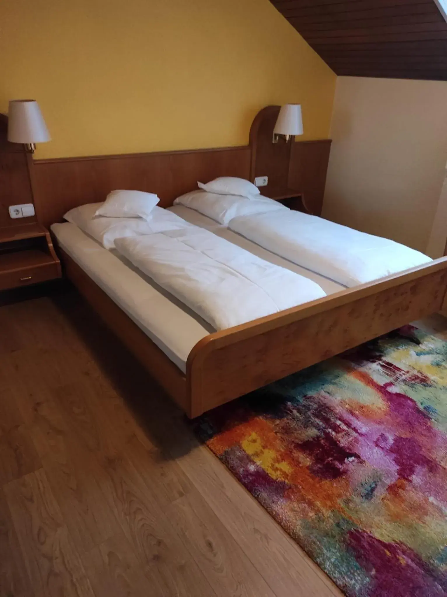 Basic Triple Room in Hotel Schwan Basic Triple Room in Hotel Schwan