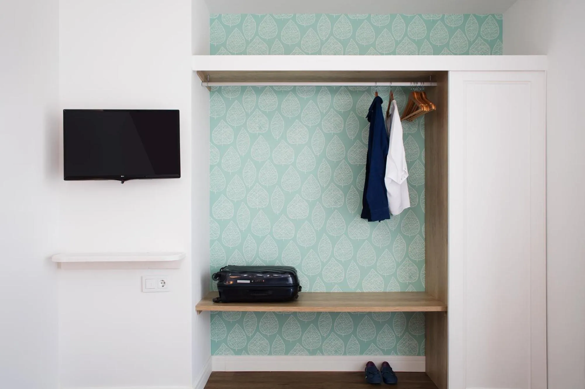 wardrobe in The 15th Boutique Hotel