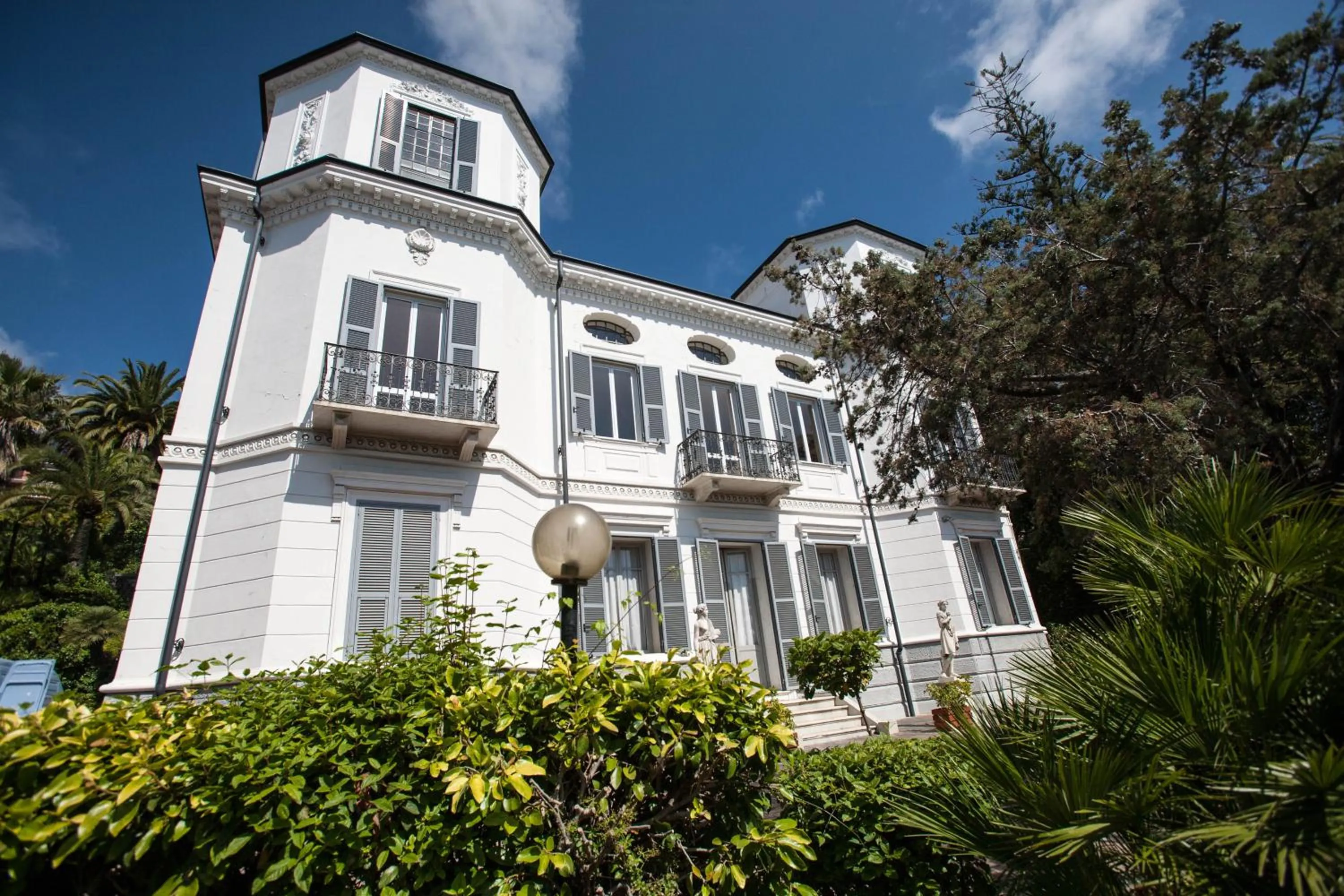 Facade/entrance in Residence RTA Villa Marina