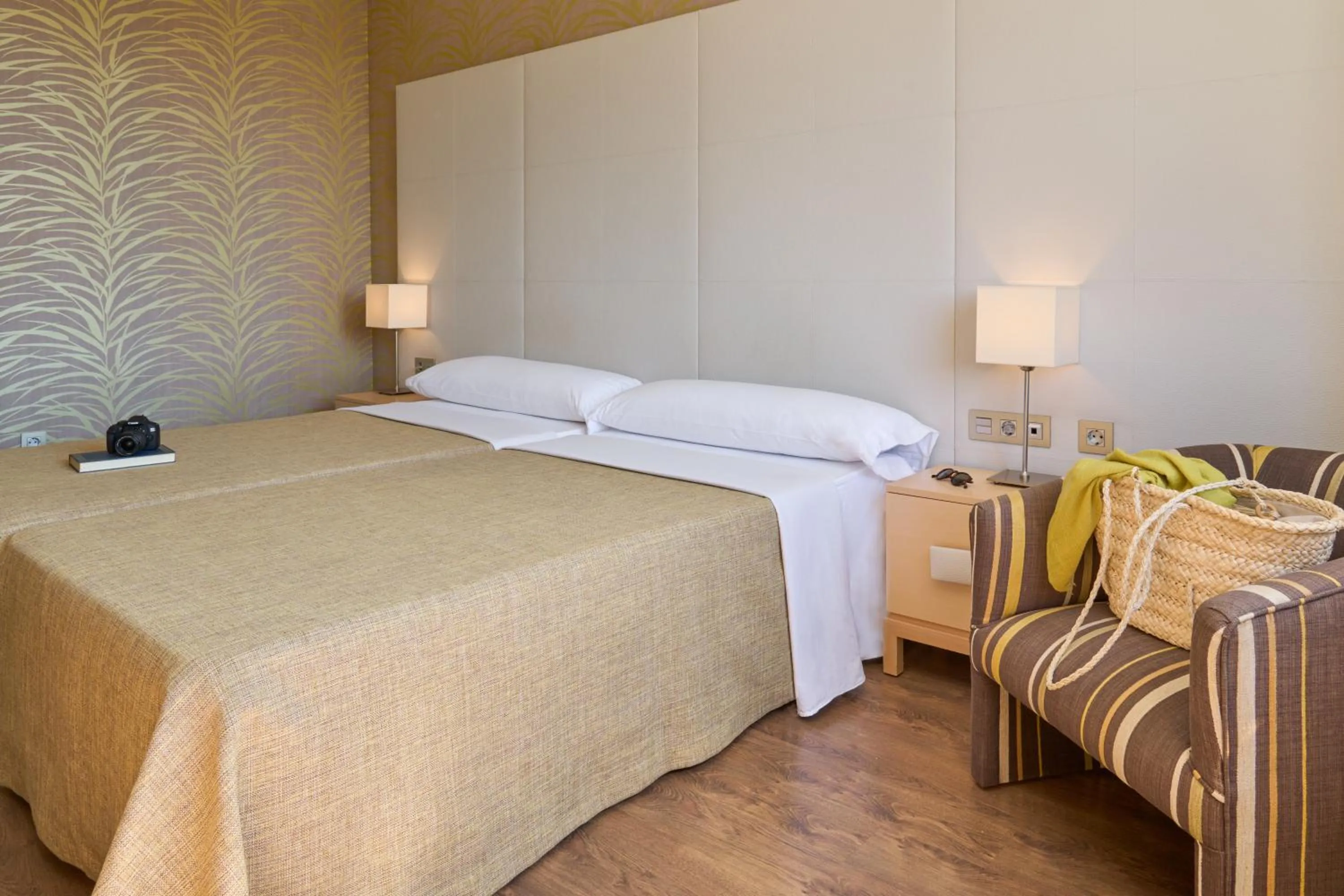 Photo of the whole room, Bed in Hotel Macià Doñana