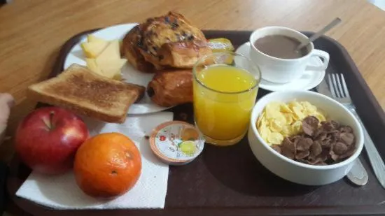 Food and drinks in El Ghanami Hotel