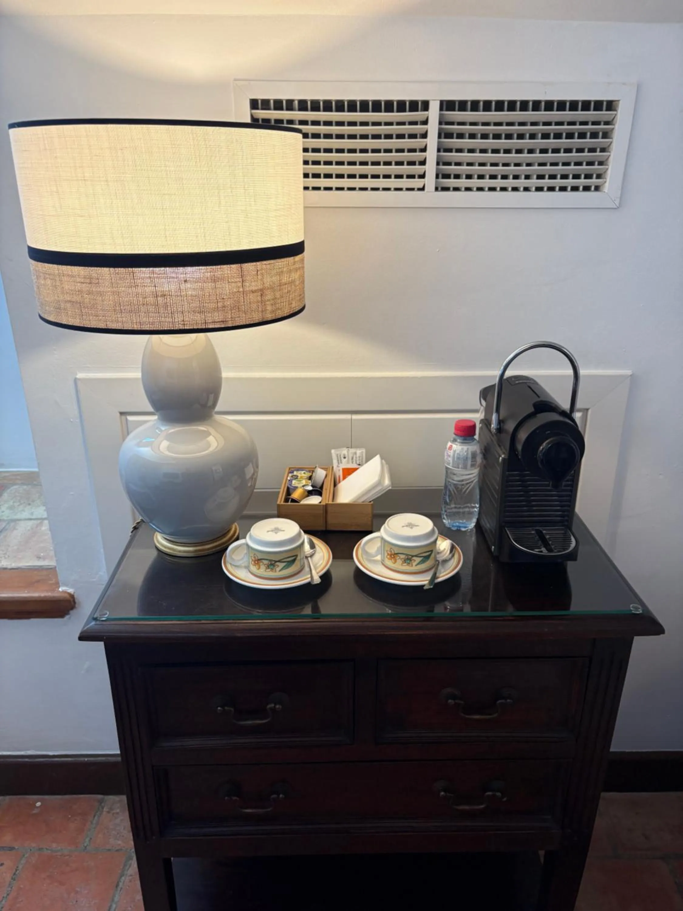 Coffee/tea facilities in Hotel Puerta de la Luna