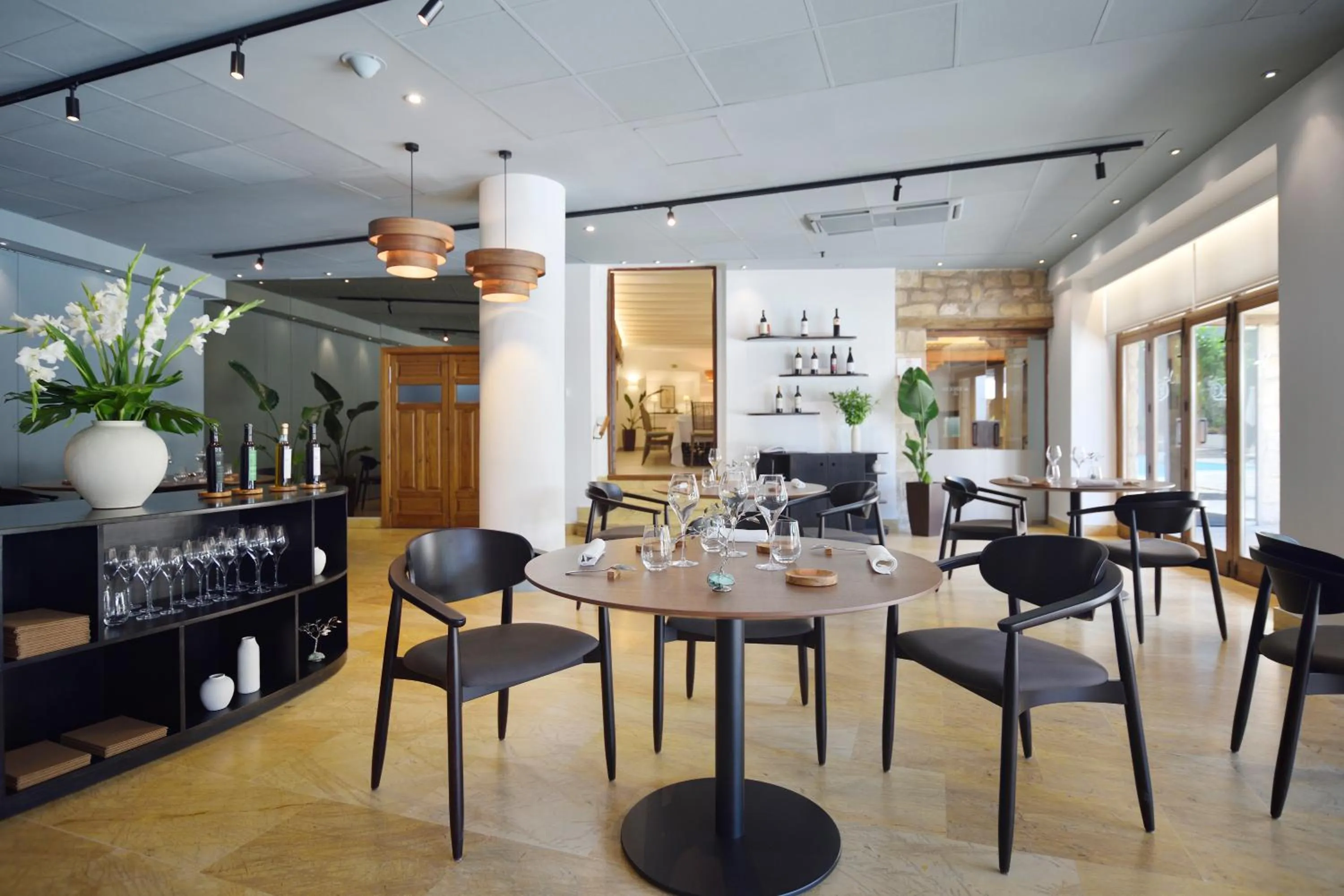 Restaurant/places to eat in Hotel Puerta de la Luna