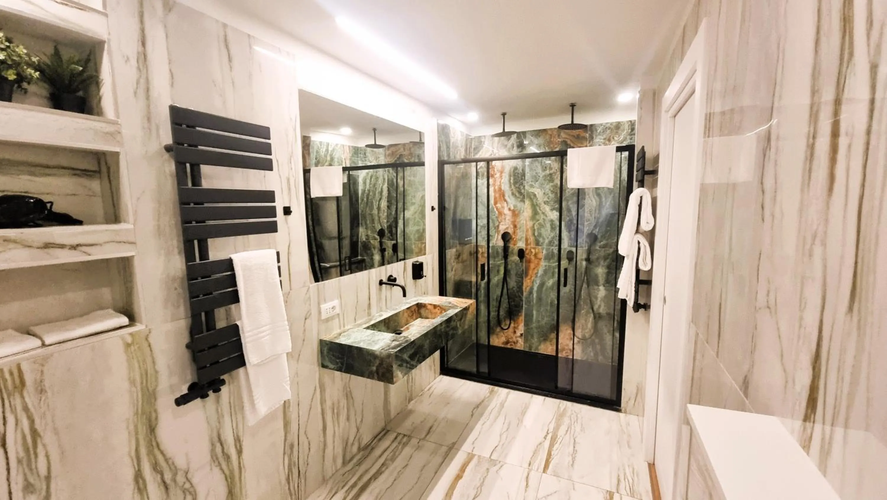 Shower in Marco's Way