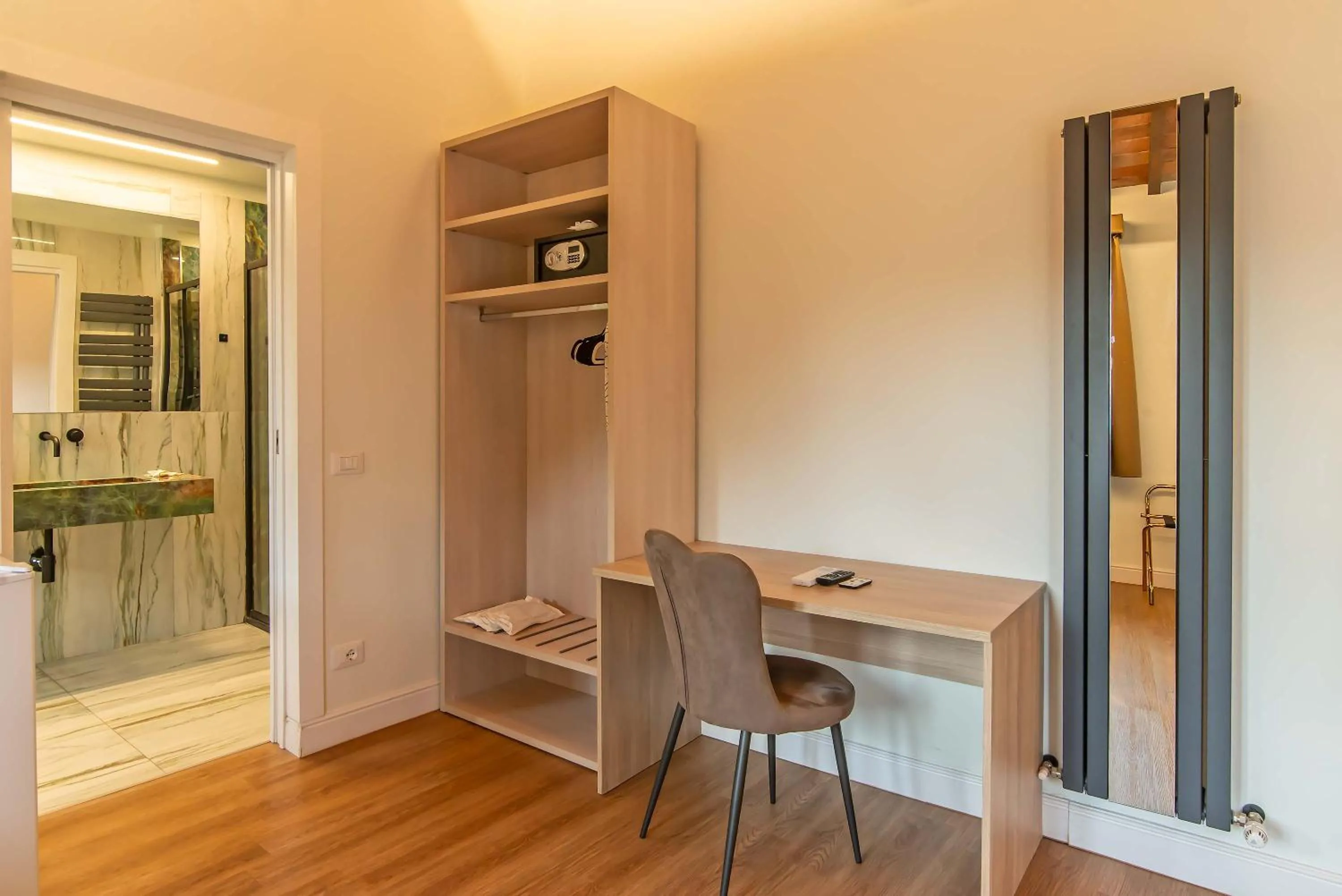 Seating area in Marco's Way