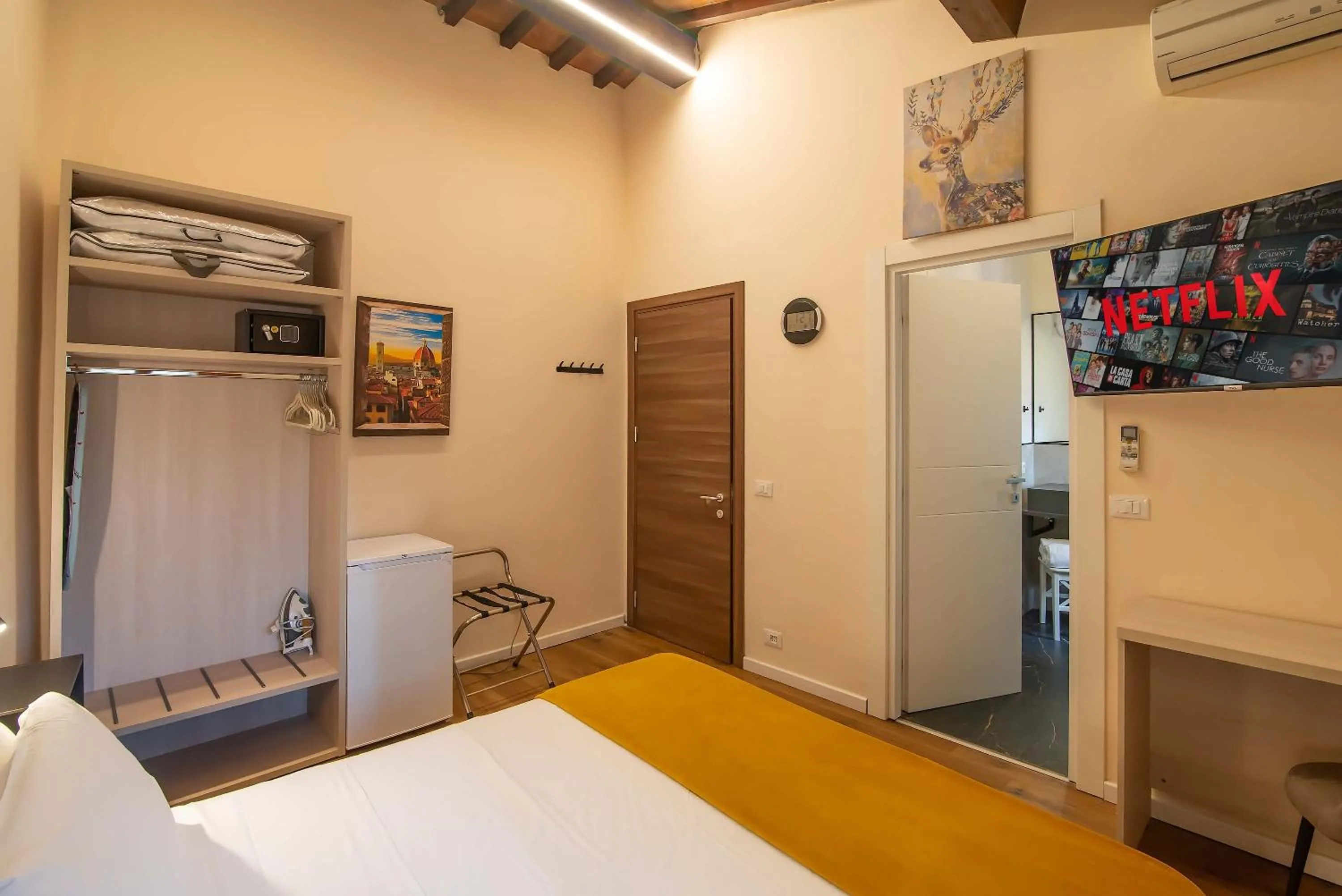 TV and multimedia, Bed in Marco's Way