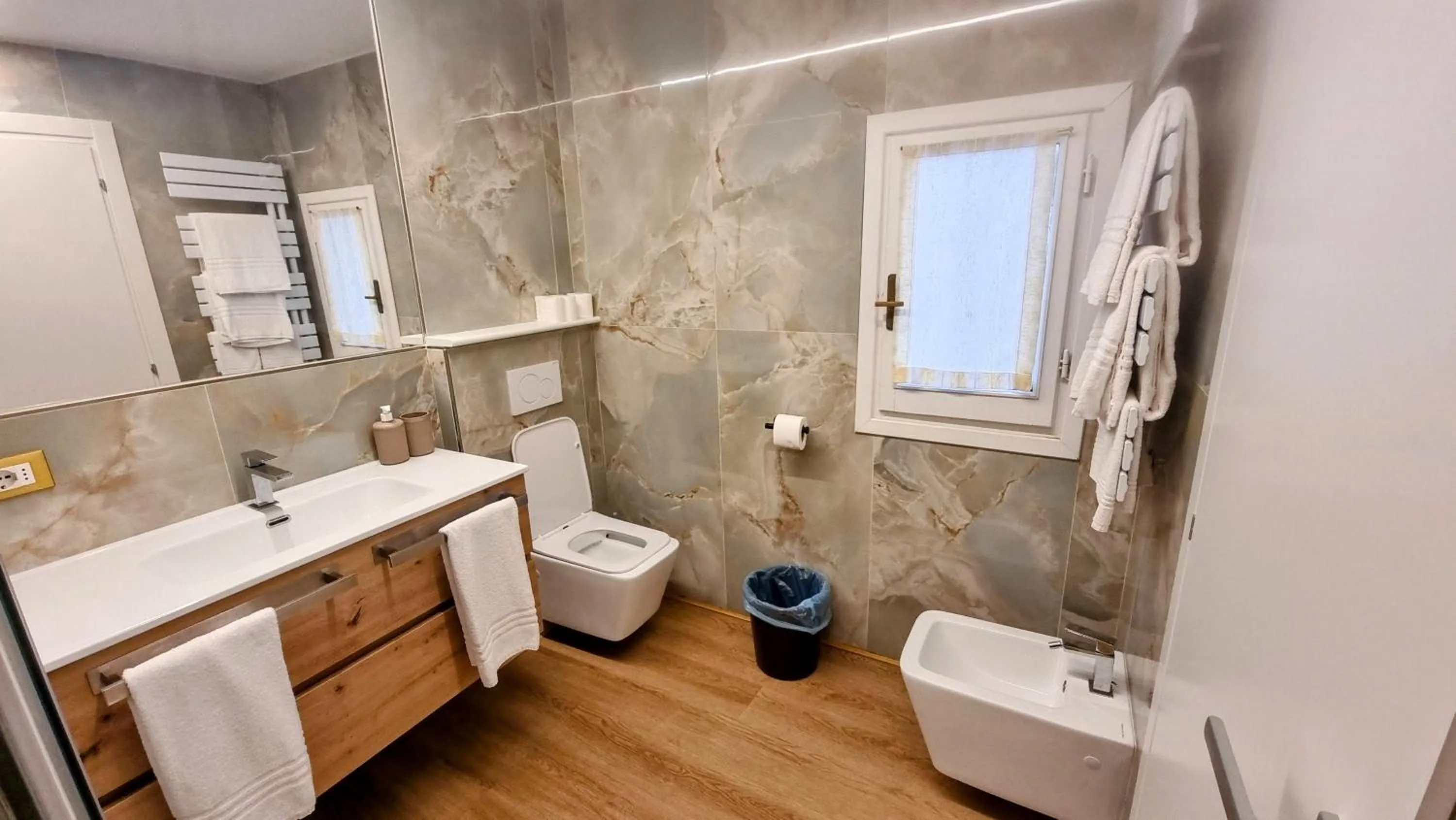 Shower in Marco's Way