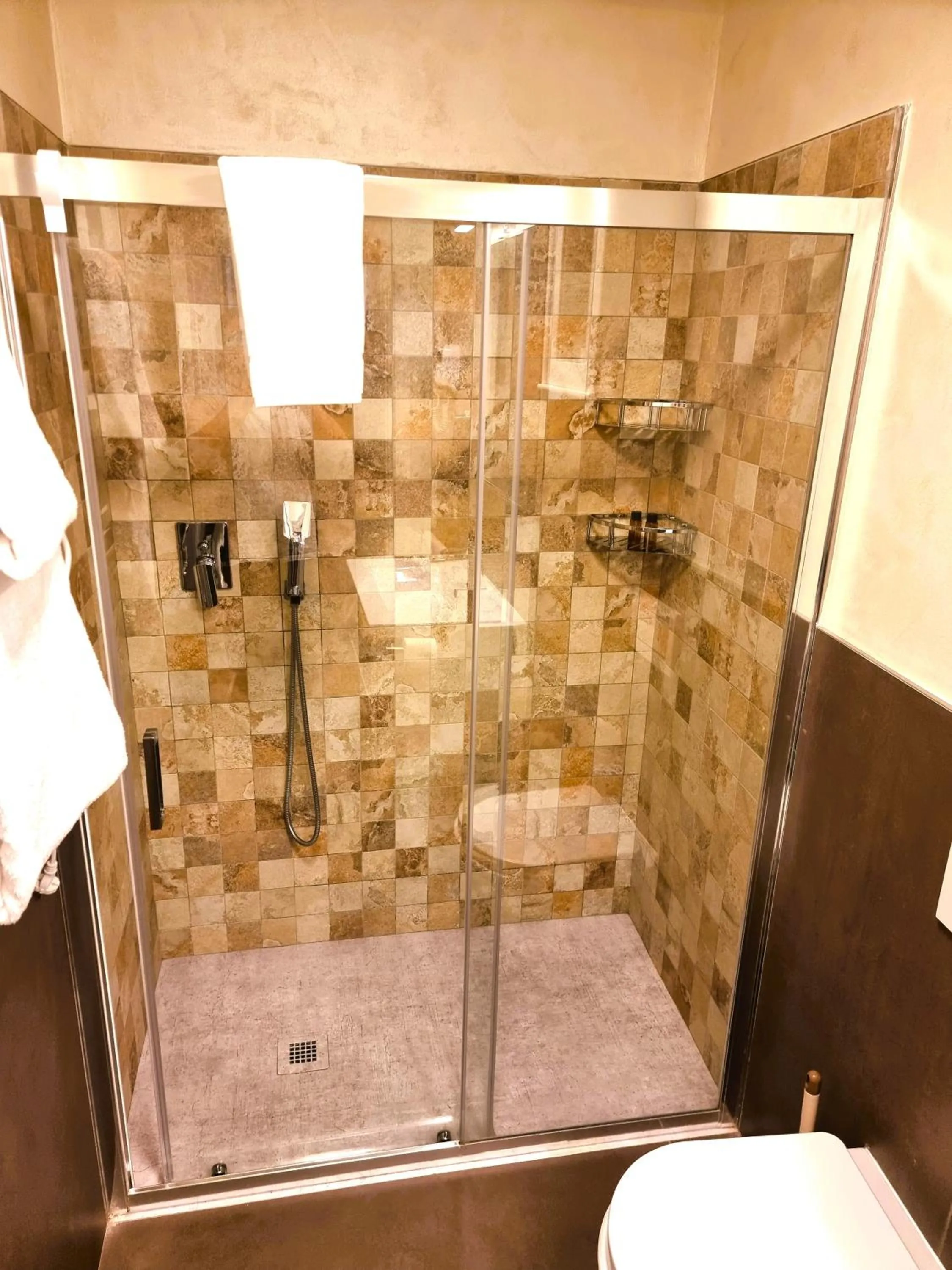 Shower in Marco's Way