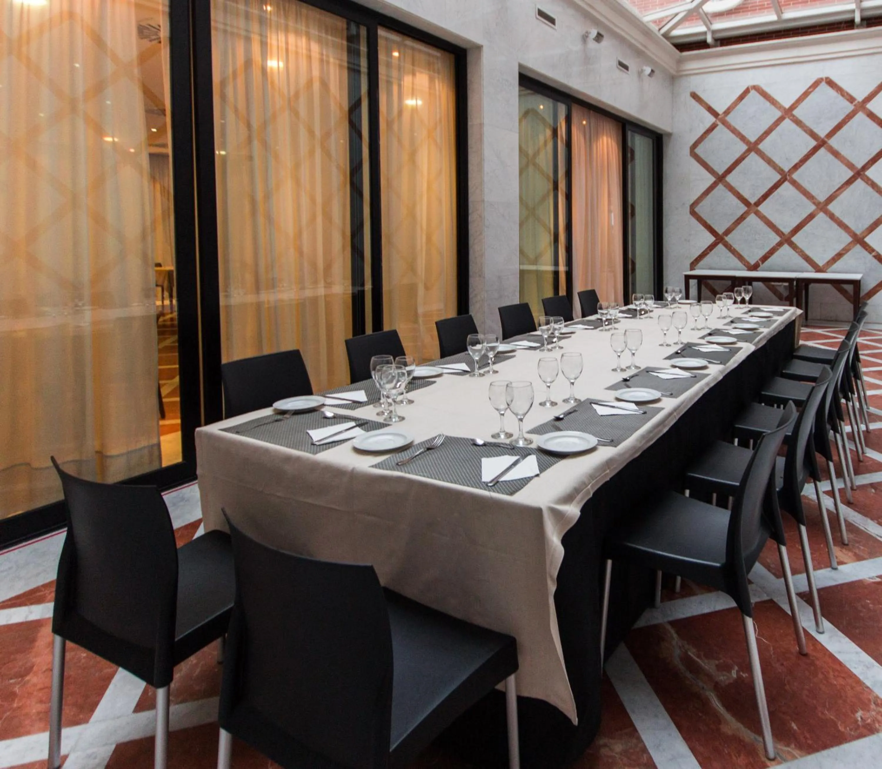 Restaurant/places to eat in TH Boadilla