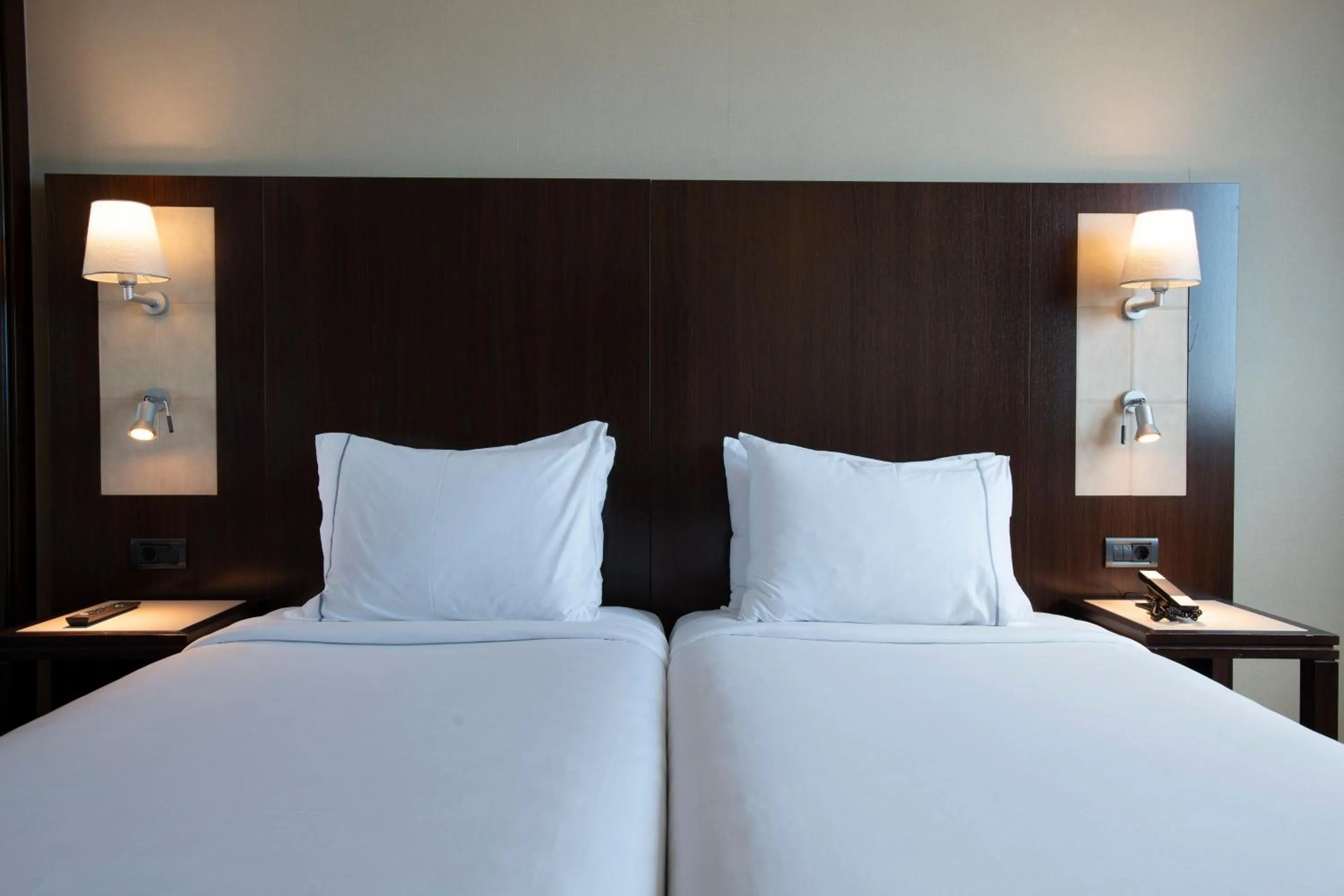 Photo of the whole room, Bed in Leonardo Royal Hotel Barcelona Forum