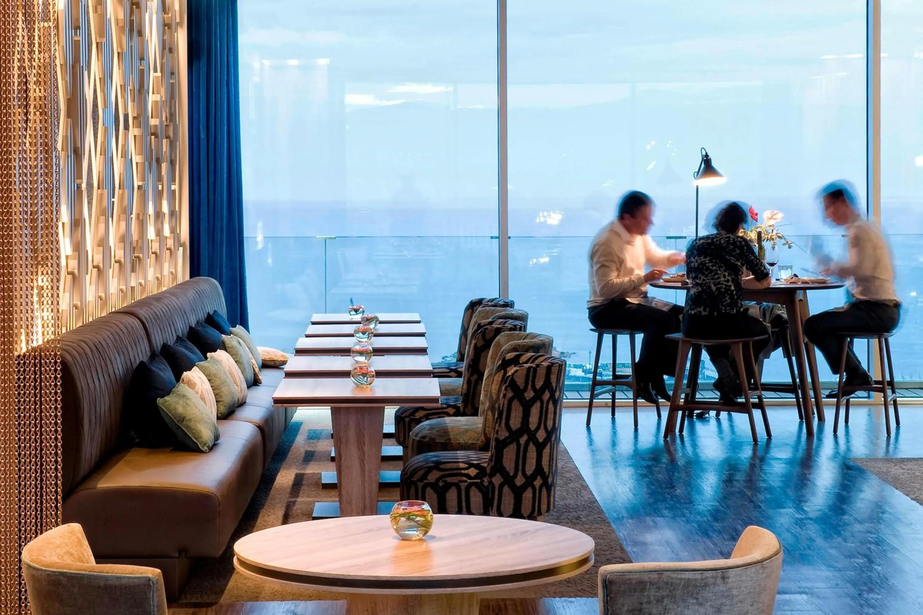 Lounge or bar in AC Hotel Barcelona Fórum by Marriott