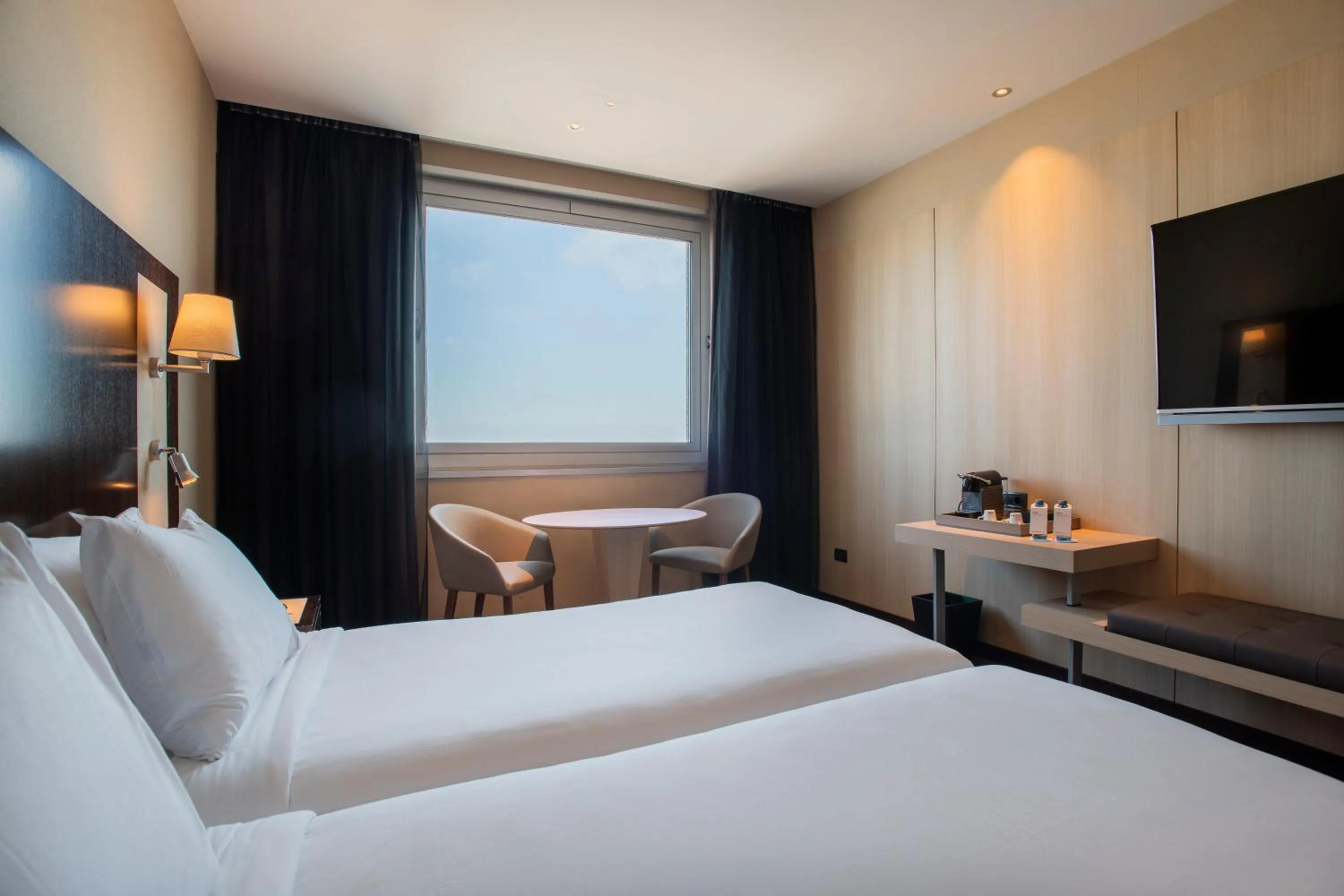 Photo of the whole room, Bed in Leonardo Royal Hotel Barcelona Forum