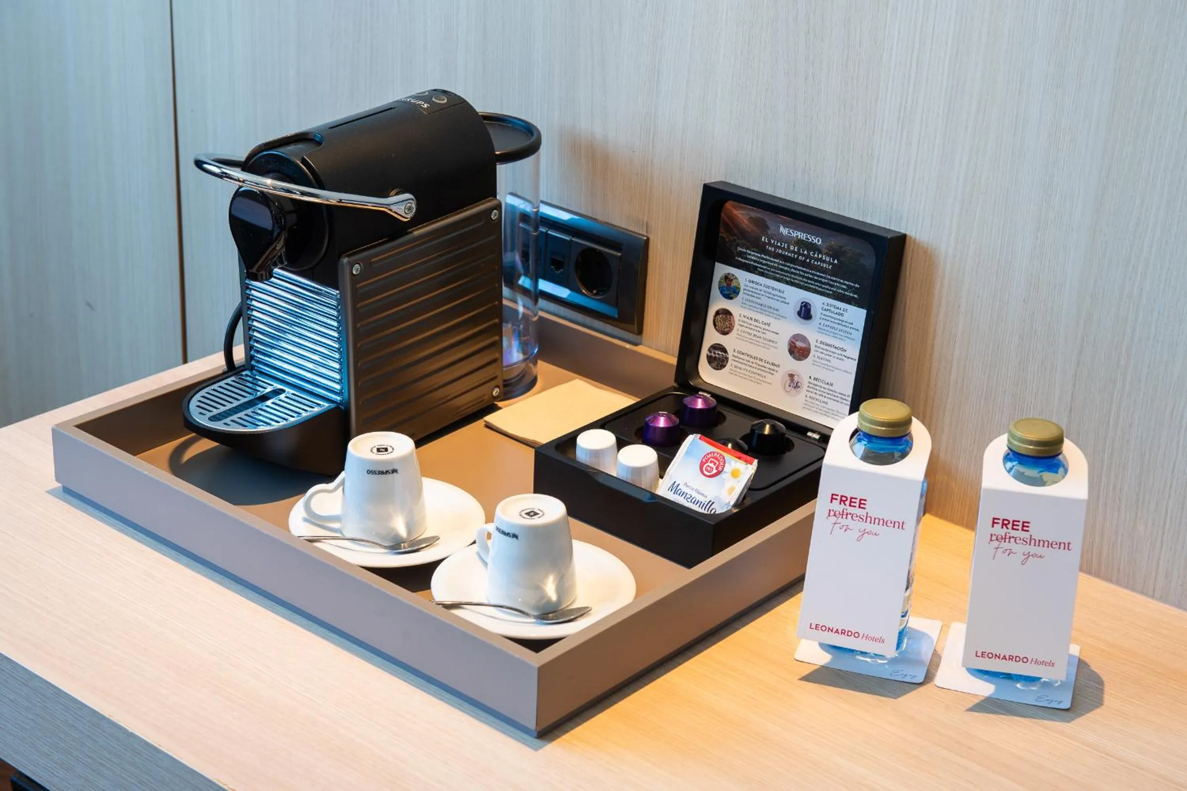 Coffee/tea facilities in Leonardo Royal Hotel Barcelona Forum