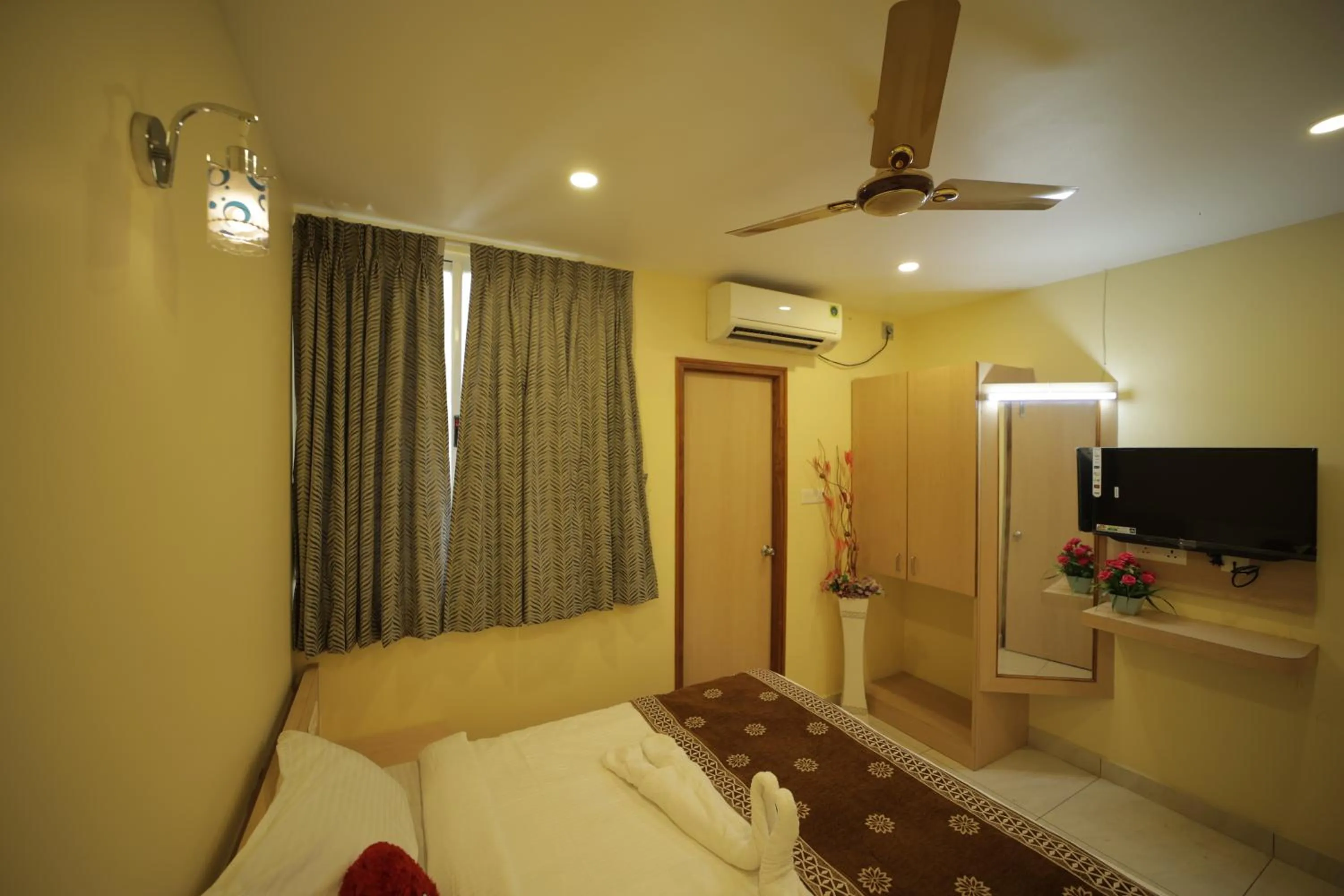 TV and multimedia, Bed in Nadanam Inn