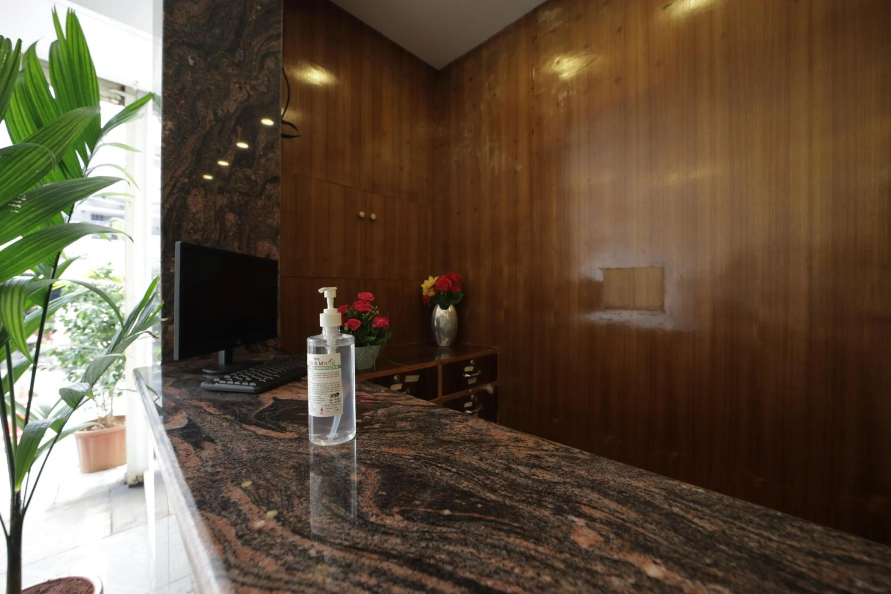 Facade/entrance in Nadanam Inn