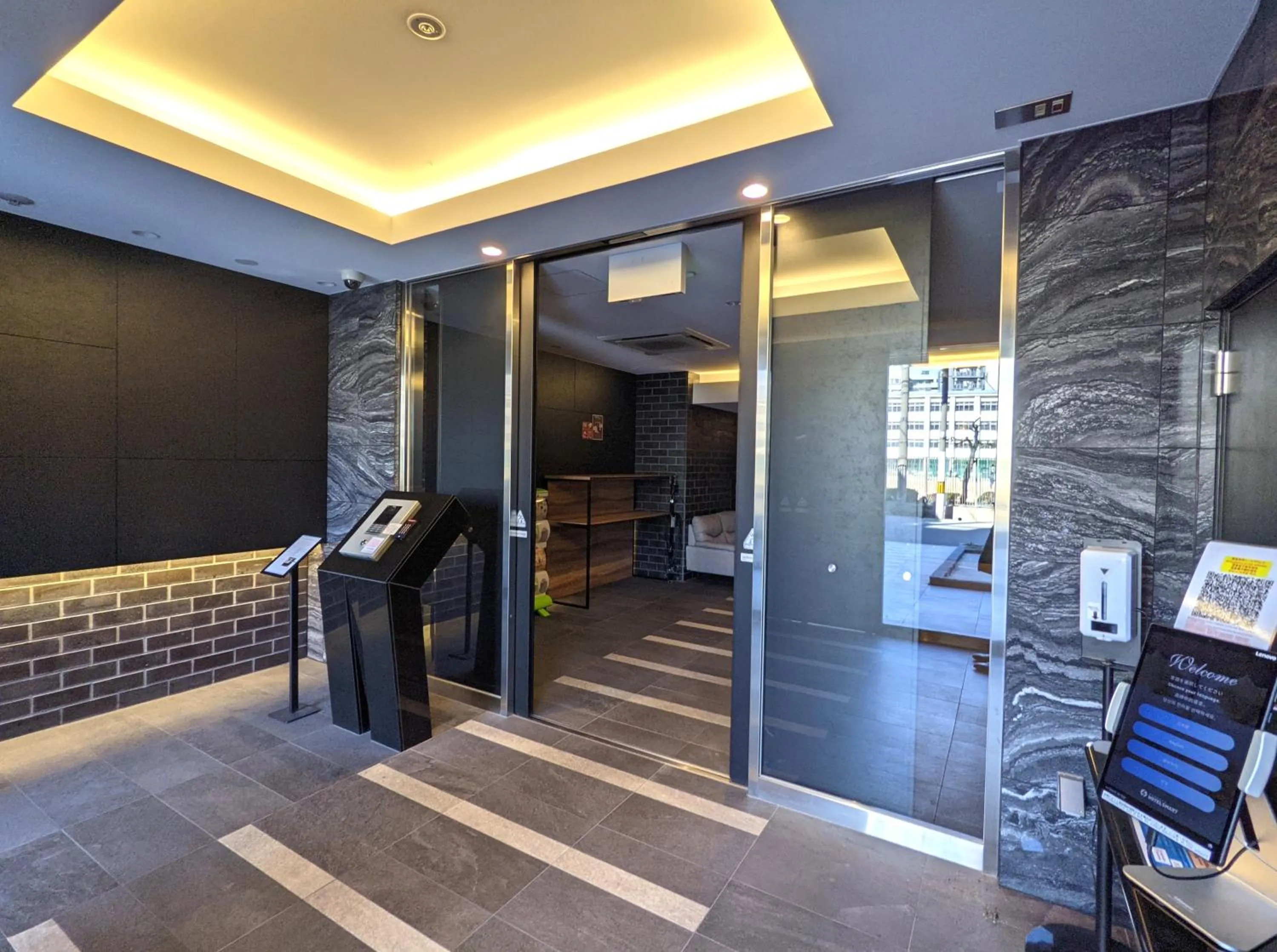 Area and facilities in ESLEAD HOTEL Namba Ebisu West