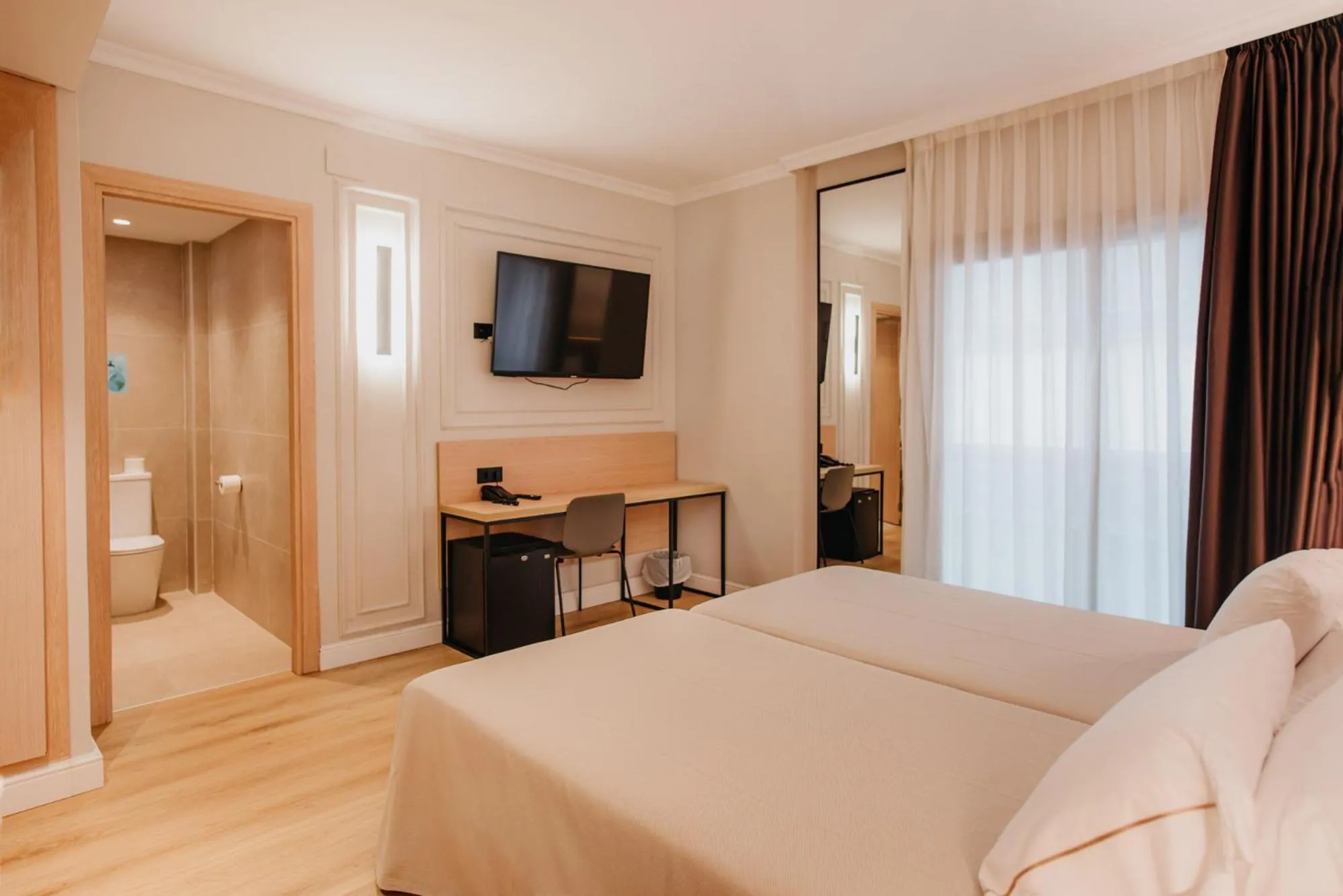 Bed in Hotel Miramar