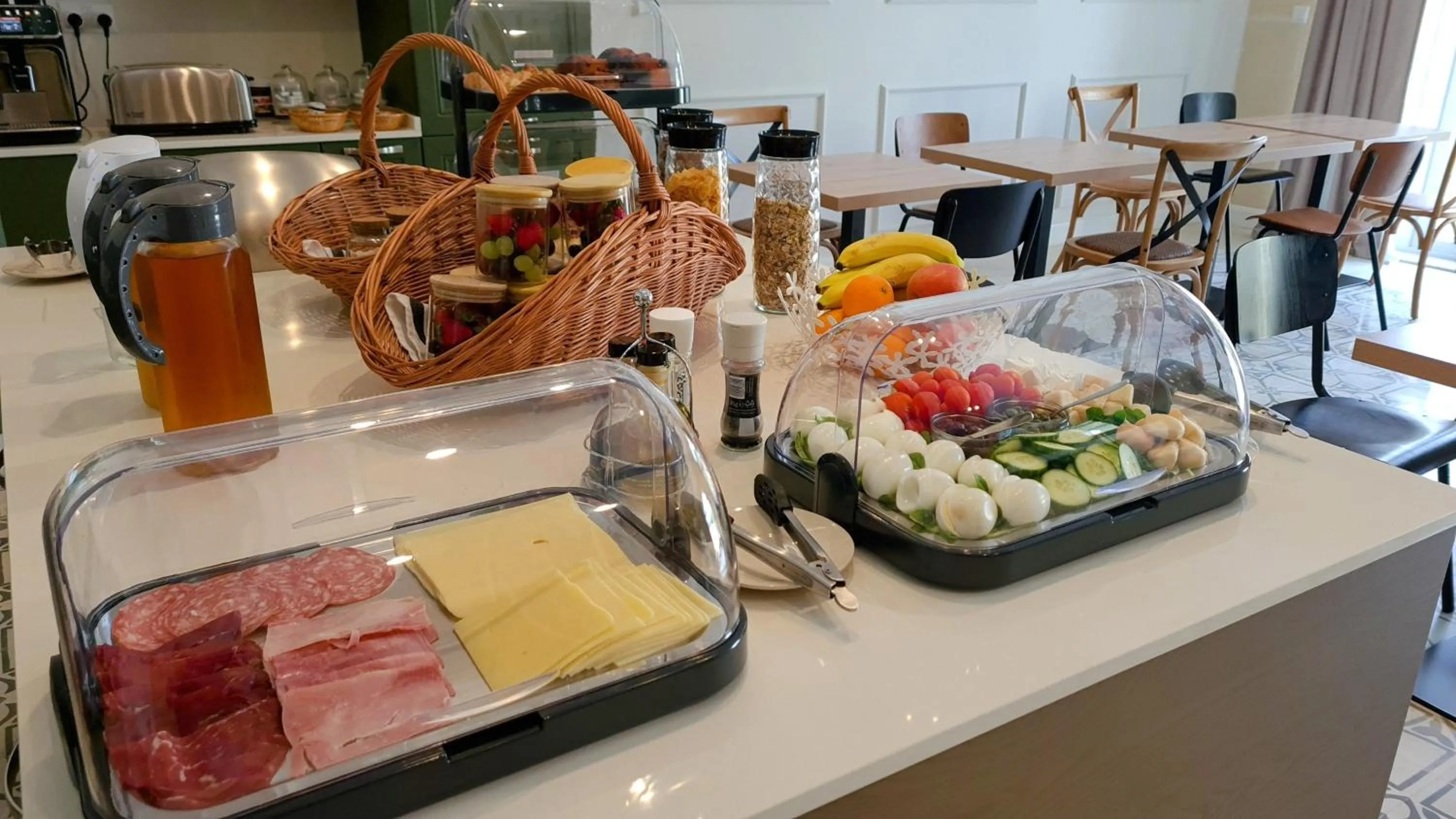 Breakfast in The Carob Tree
