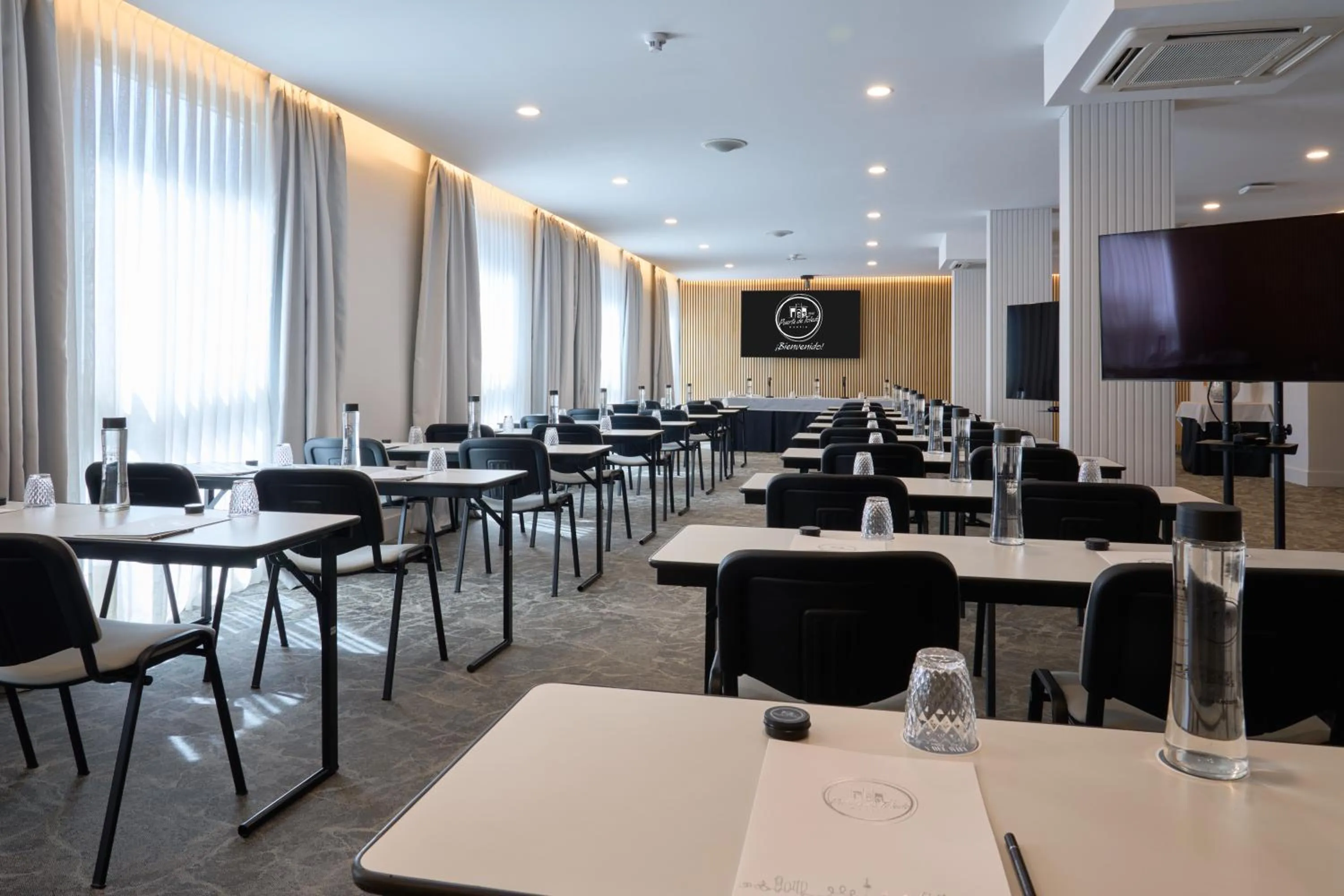 Meeting/conference room in Hotel Puerta de Toledo