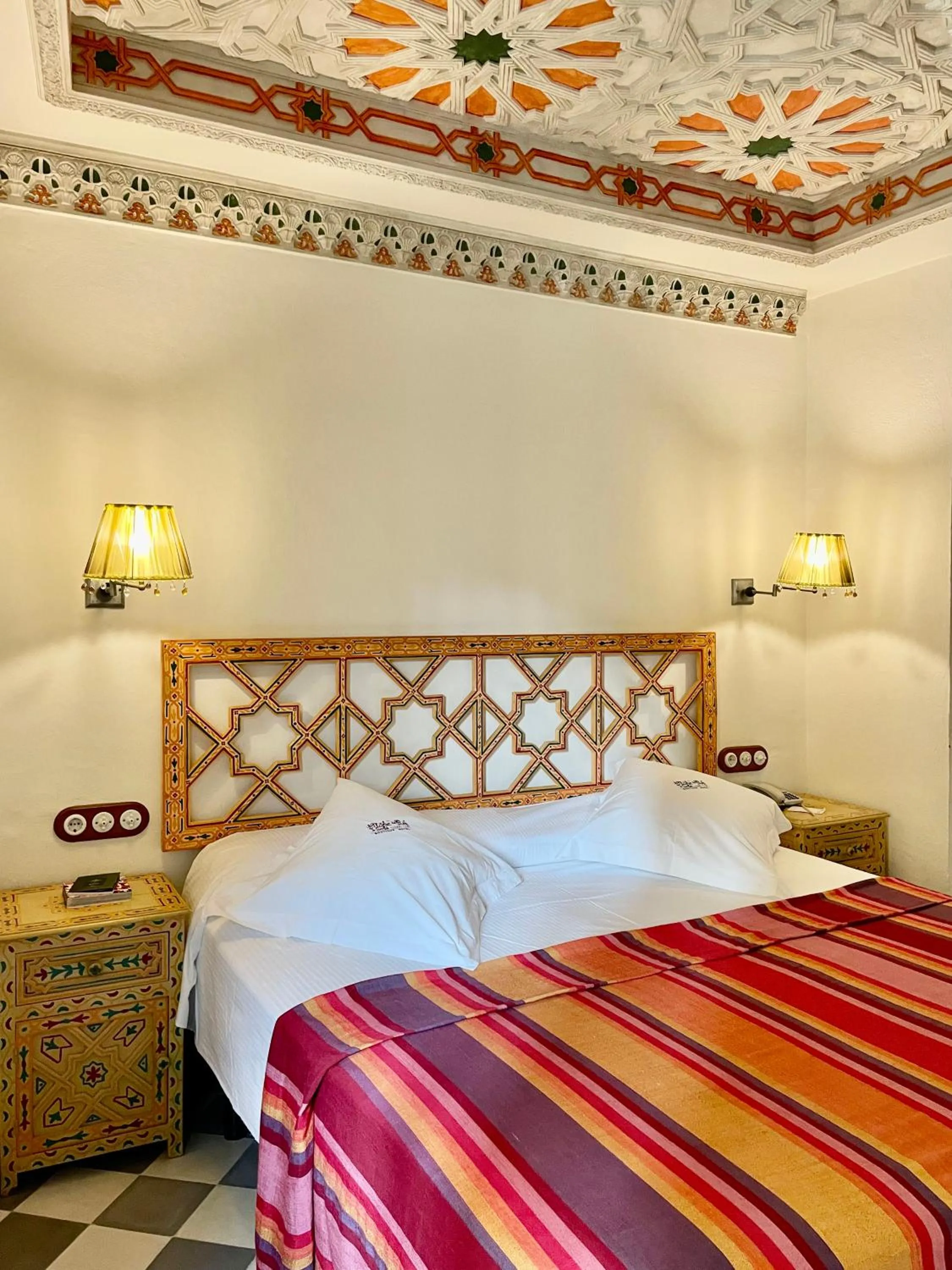 Bed in Alcoba del Rey de Sevilla