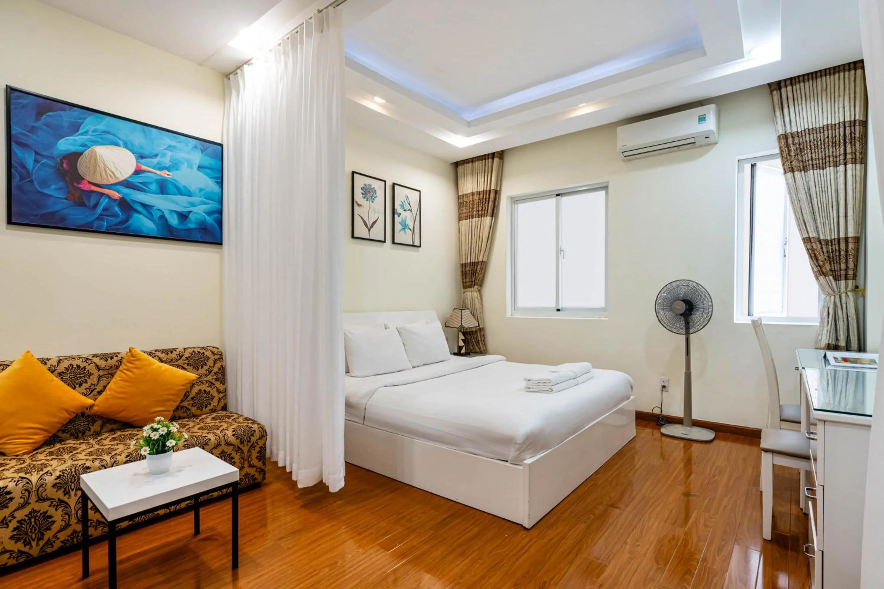 Living room, Bed in WE HOME Japan Town