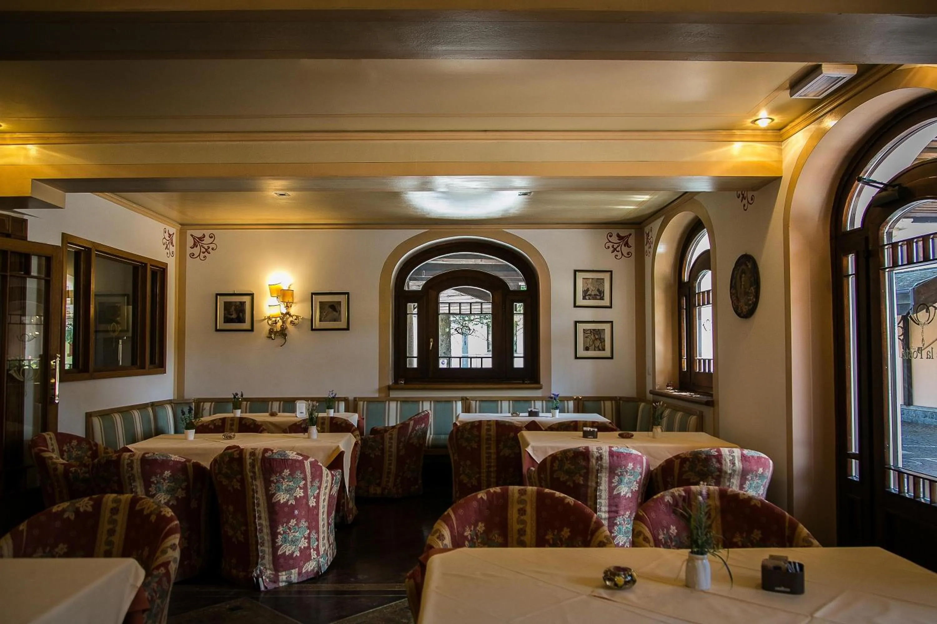 Restaurant/places to eat in Hotel Posta R.T.A.