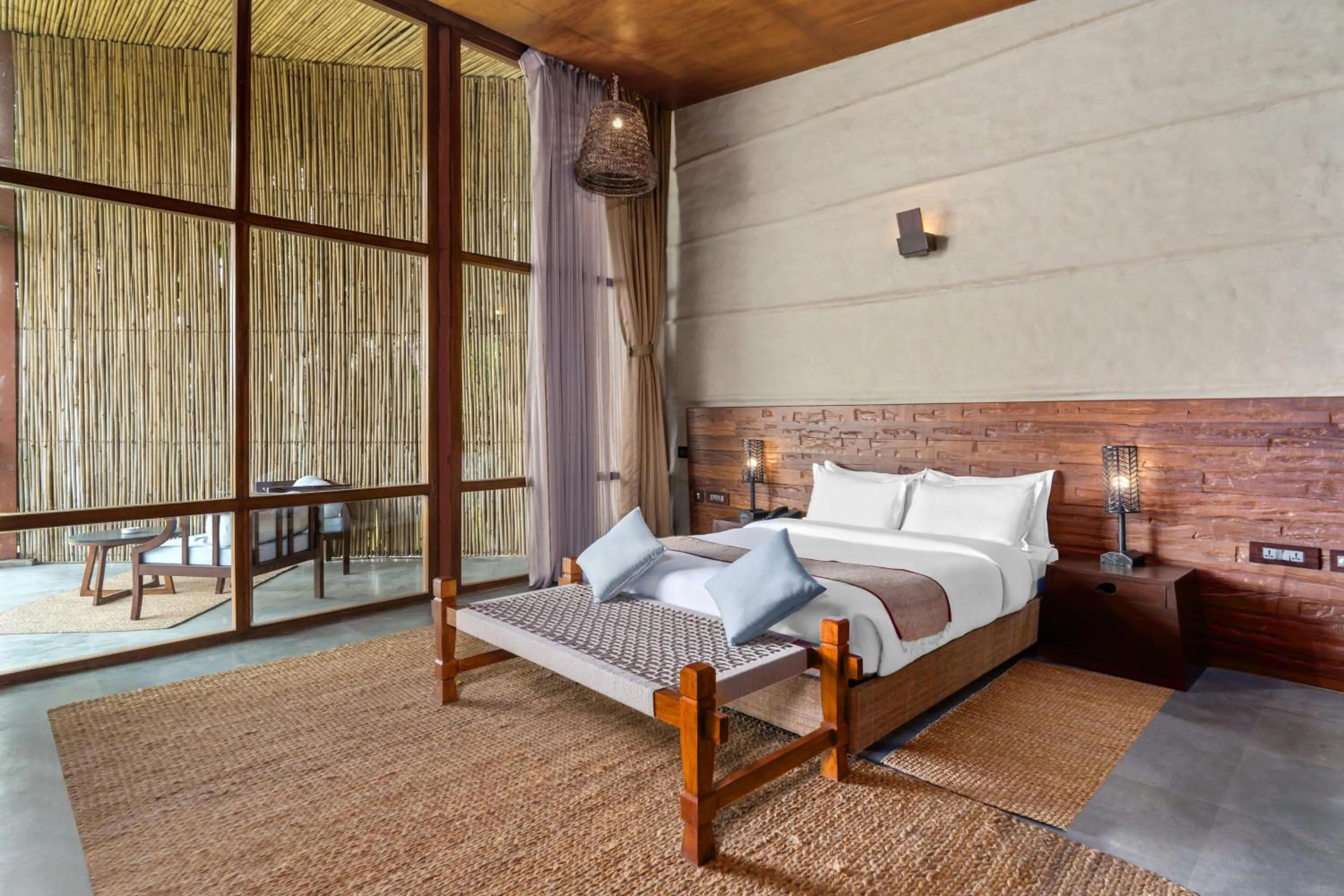 Bed in Sanctuary Chitwan National Park