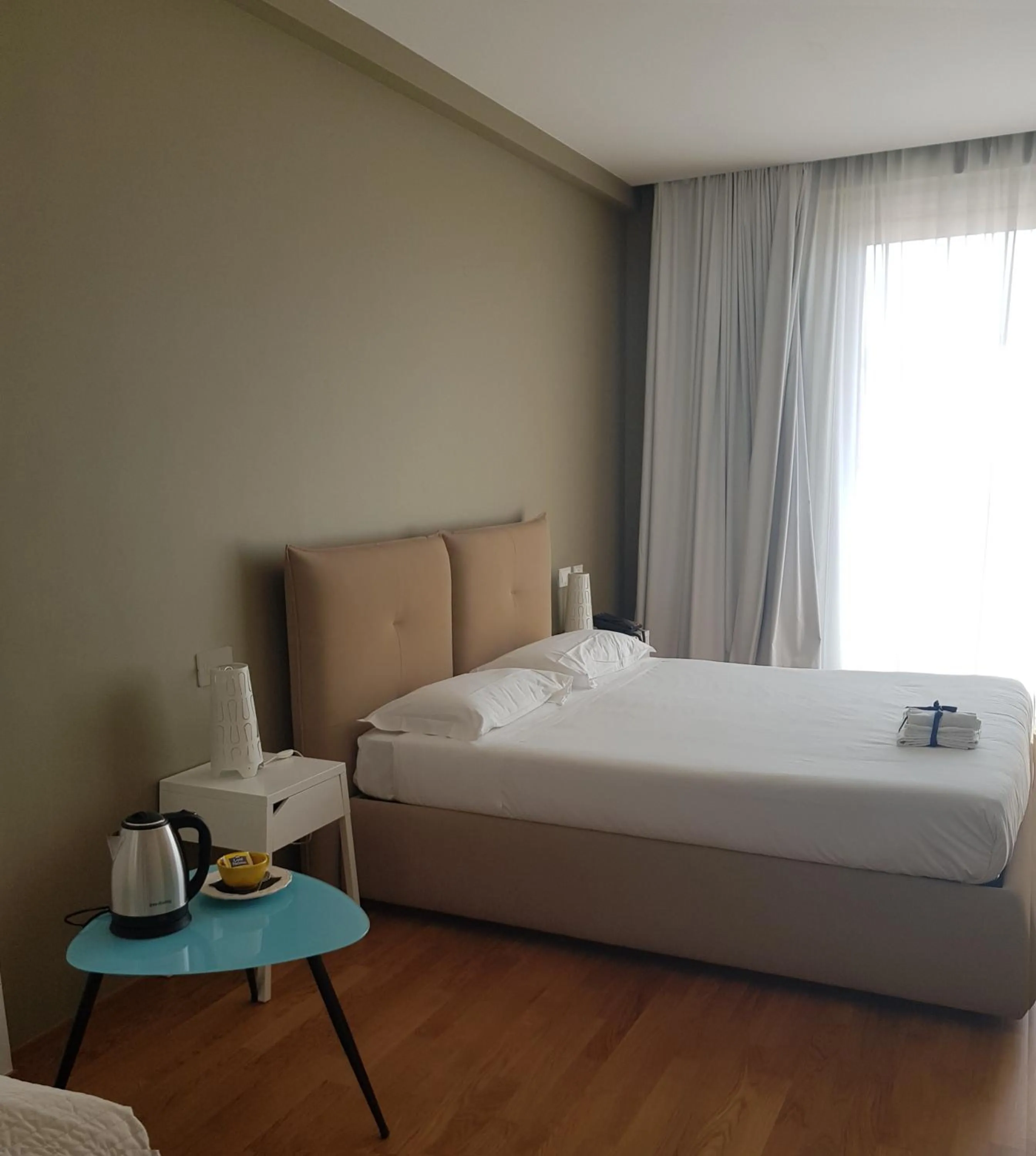 Coffee/tea facilities, Bed in Copacabana Hotel Design