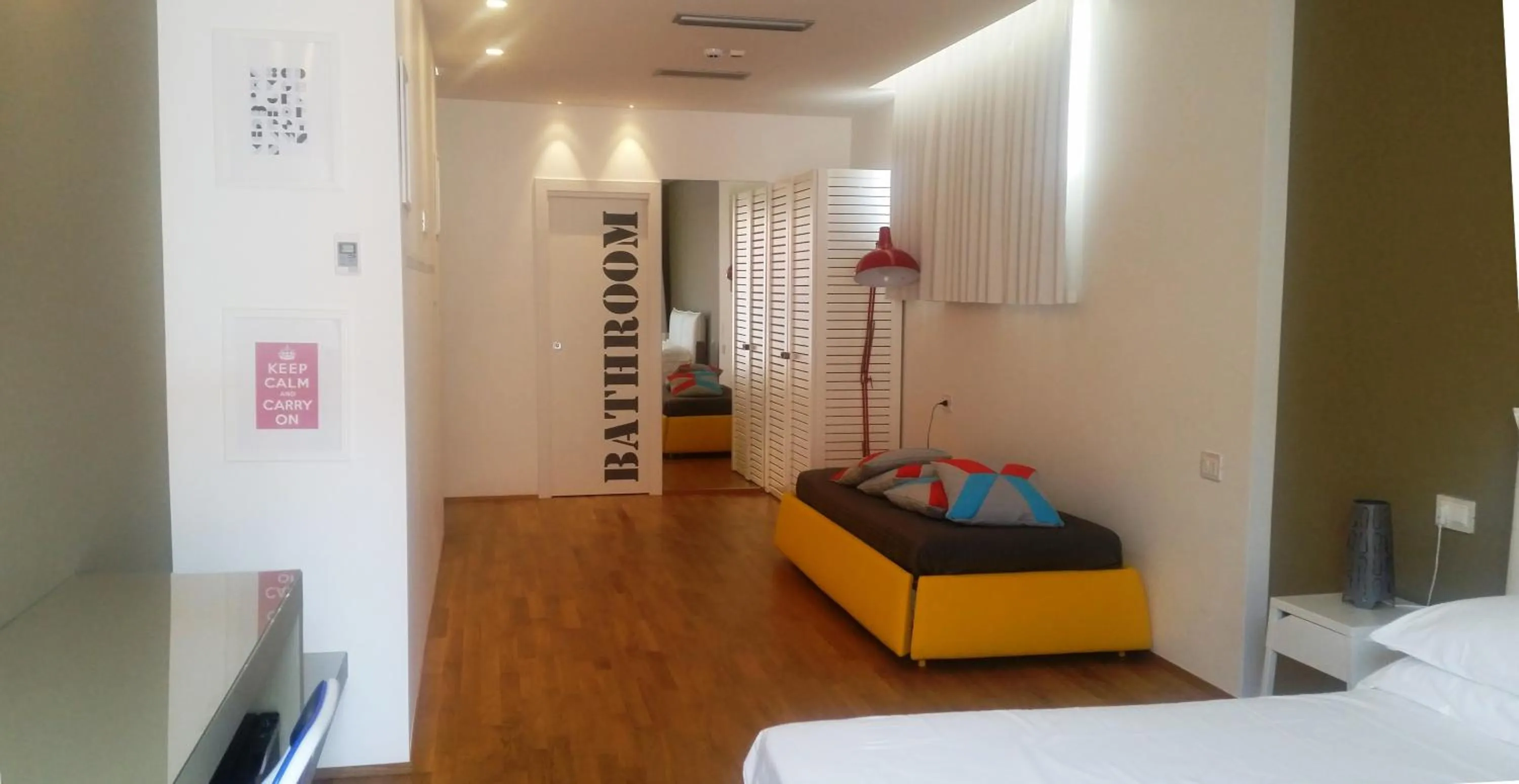 Photo of the whole room, Bed in Copacabana Hotel Design