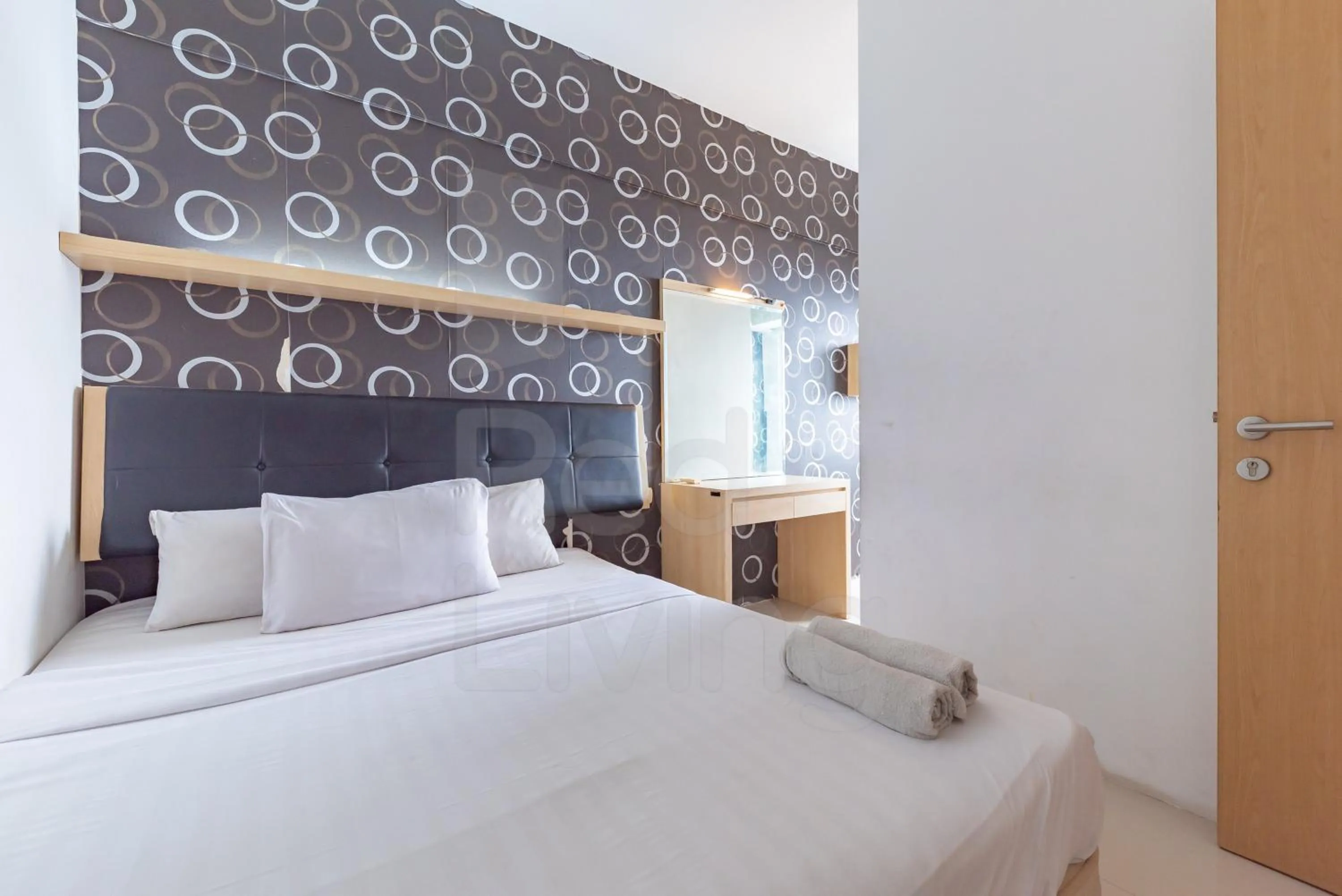 Bedroom, Bed in RedLiving Apartemen Star Semarang - Sky Tower Lantai 22