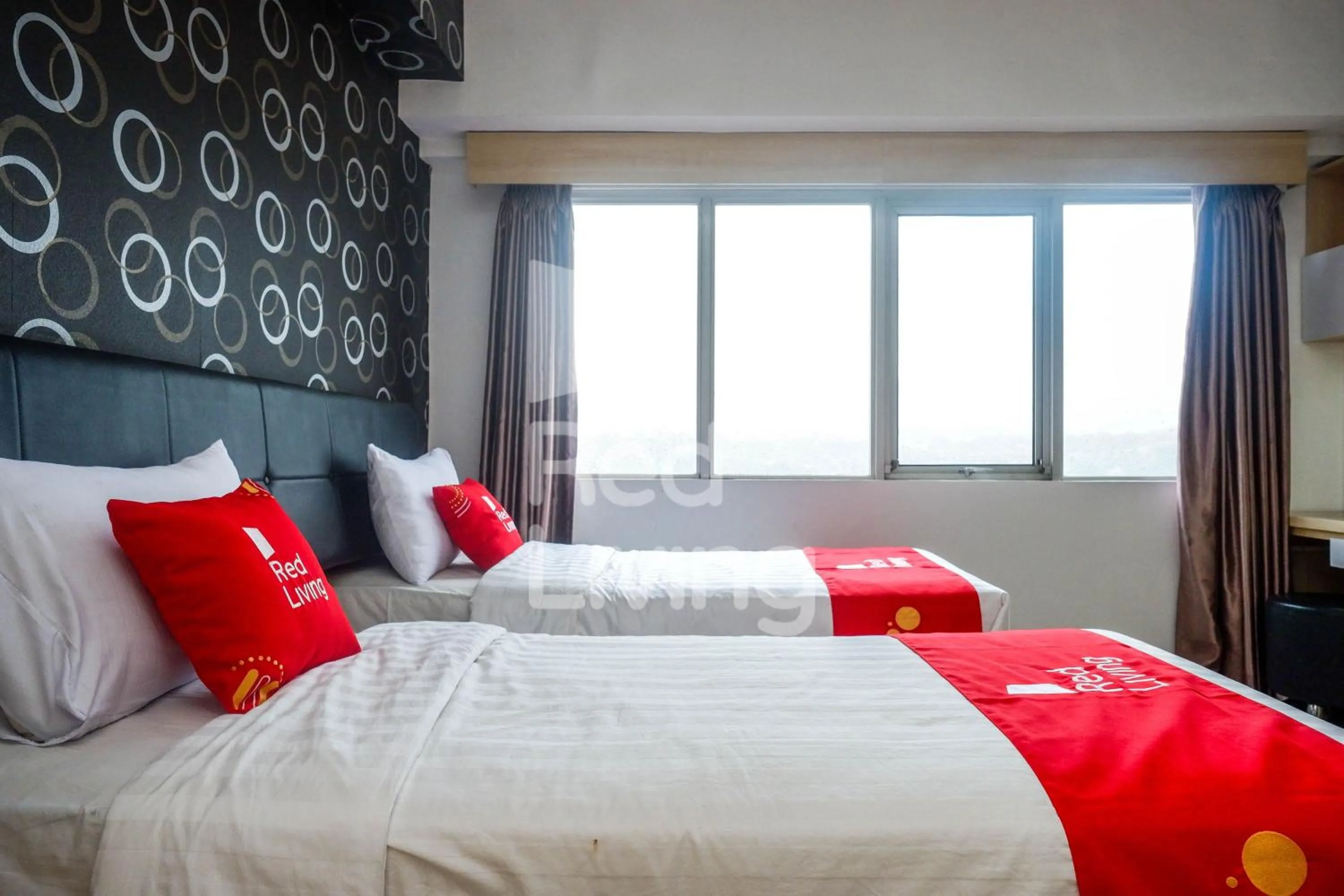 Bedroom, Bed in RedLiving Apartemen Star Semarang - Sky Tower Lantai 22
