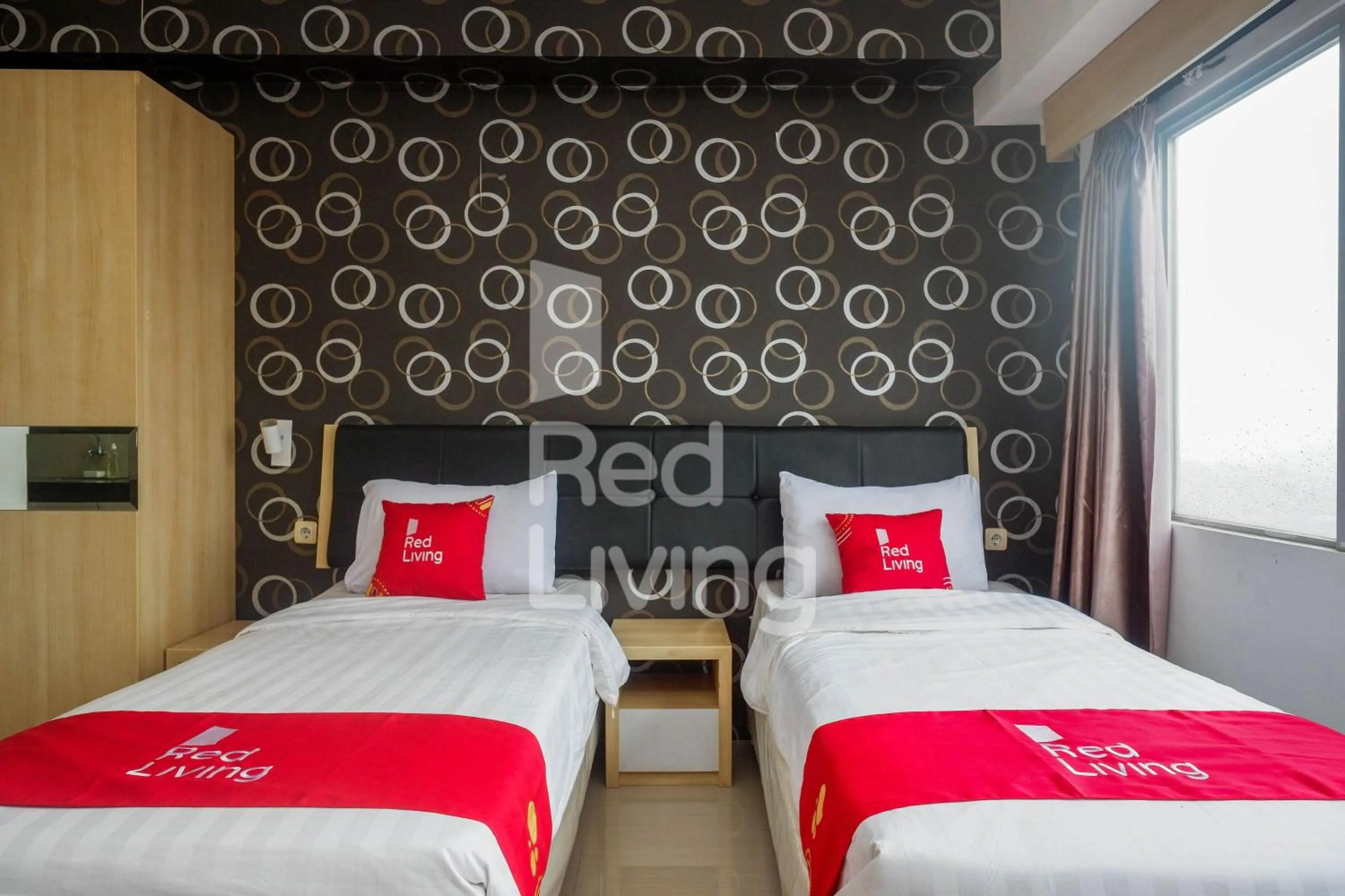 Bedroom, Bed in RedLiving Apartemen Star Semarang - Sky Tower Lantai 22