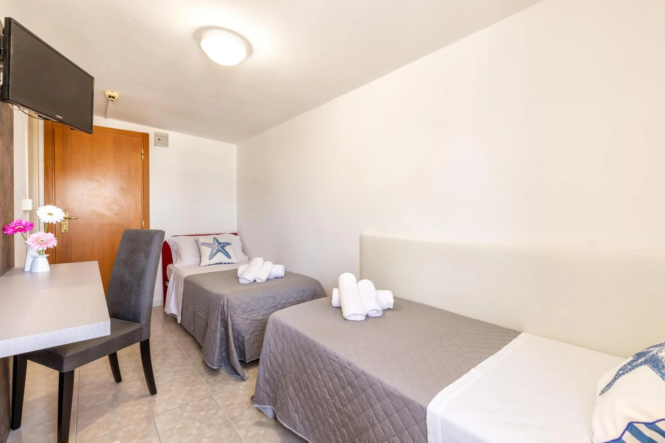 Bed in Hotel Condor-New 2024-Con Piscina