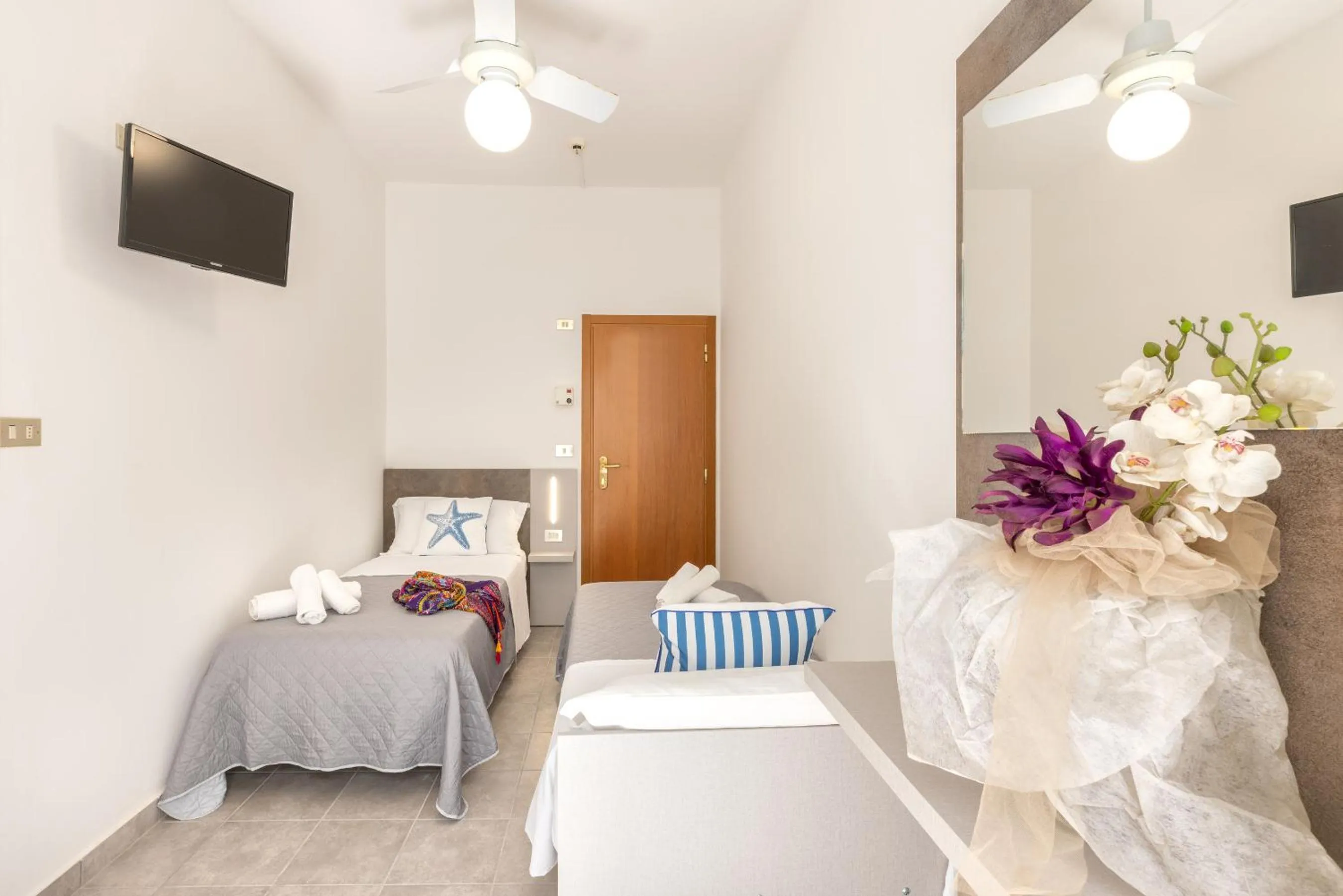 Bed in Hotel Condor-New 2024-Con Piscina