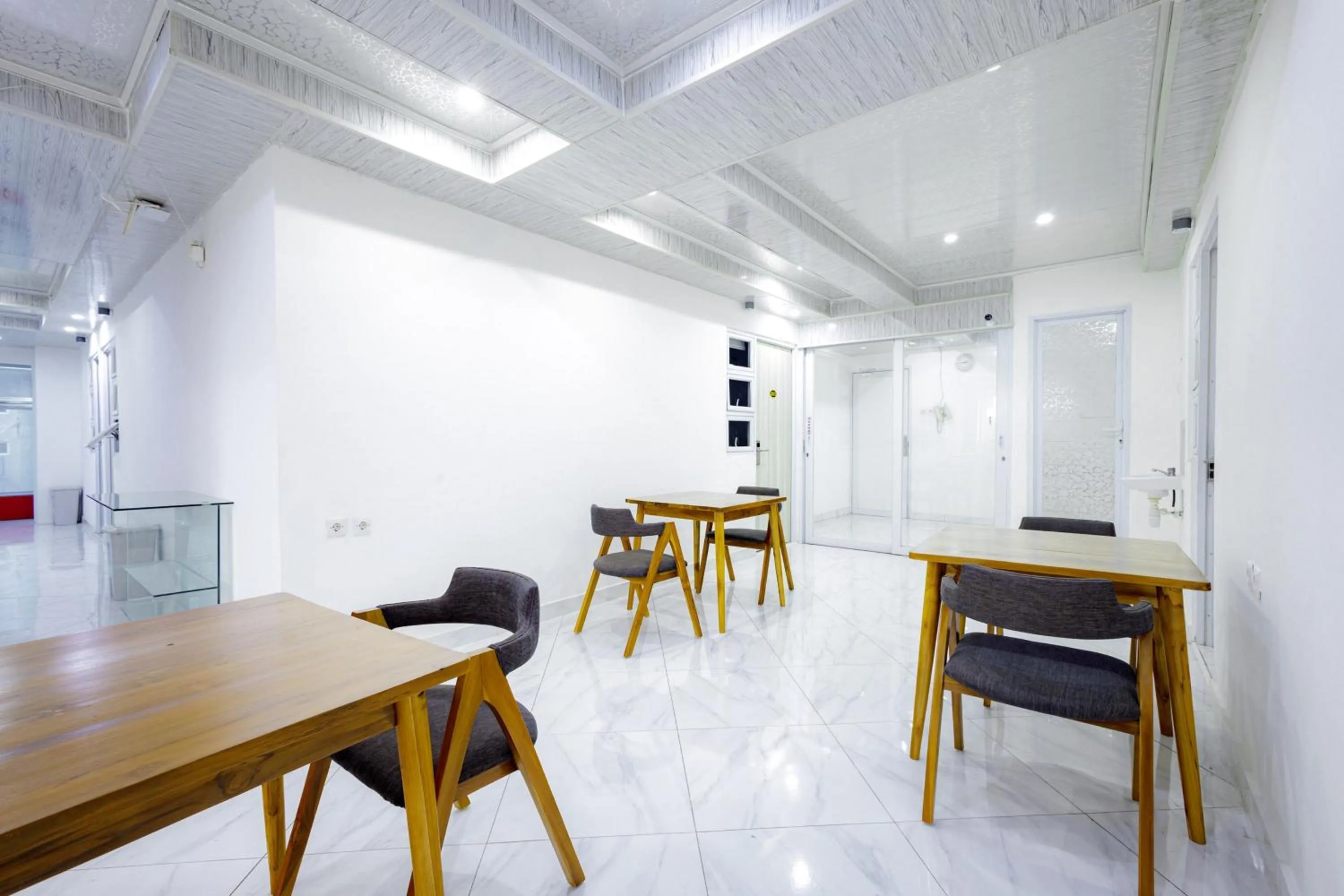 Property building in Urbanview Hotel Kota Tua Jakarta