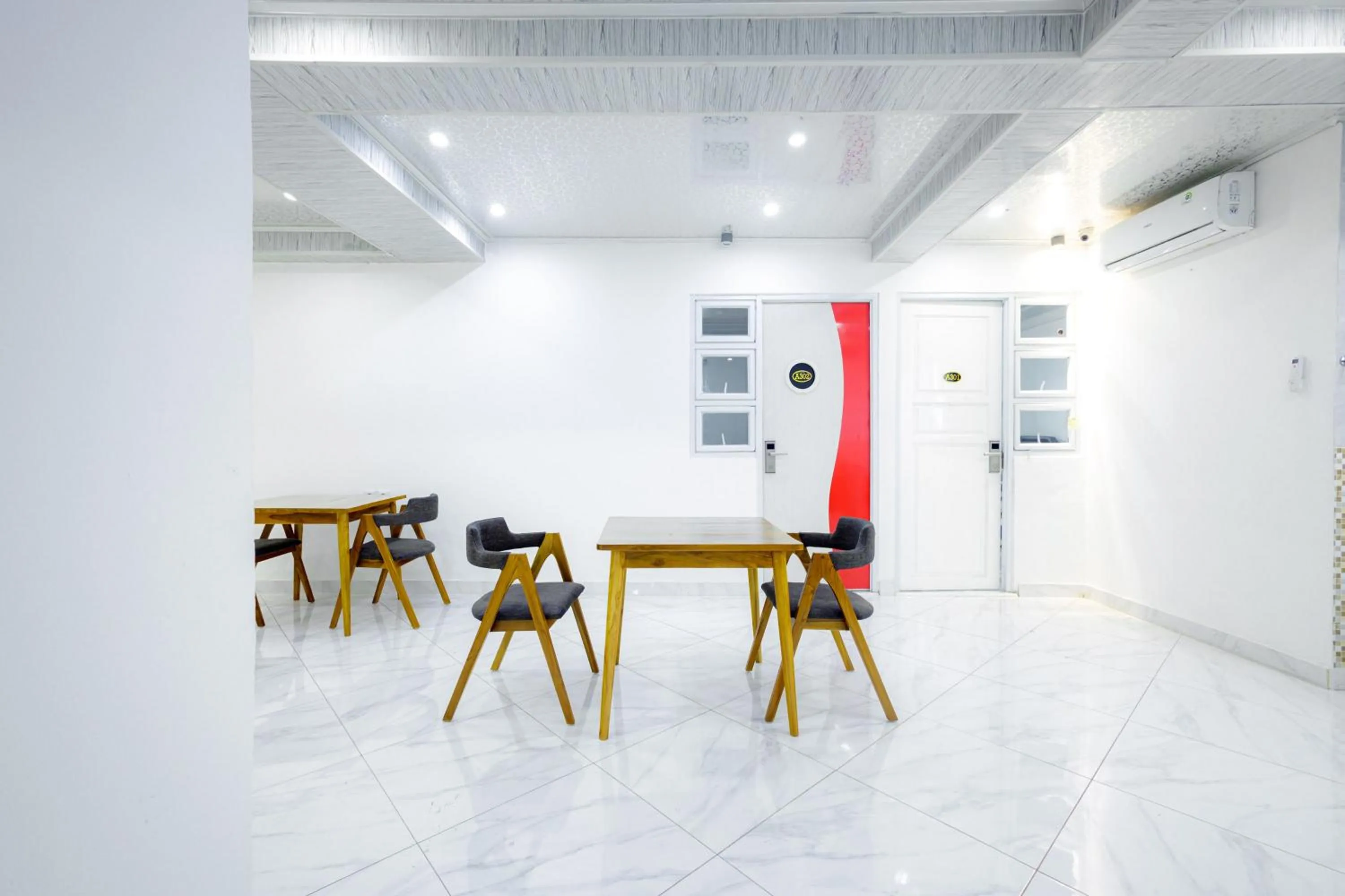 Property building in Urbanview Hotel Kota Tua Jakarta