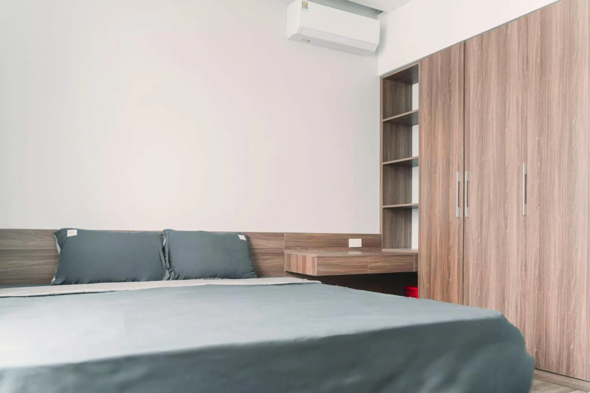 wardrobe, Bed in Merci Vinhomes Marina Hai Phong