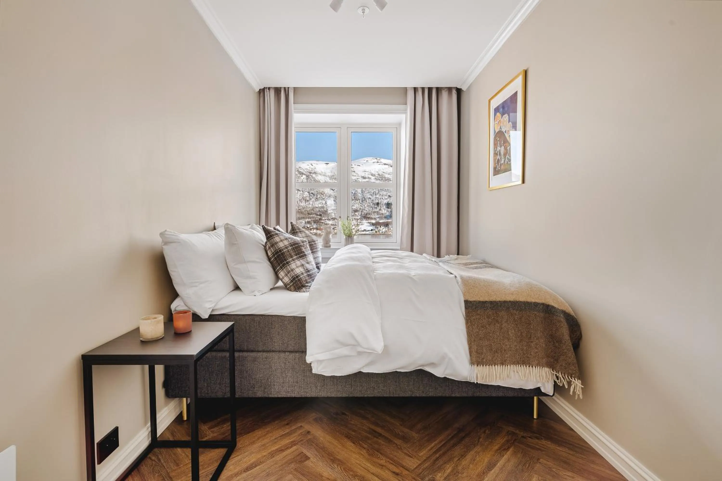 Bed in Enter St. Elisabeth Suites