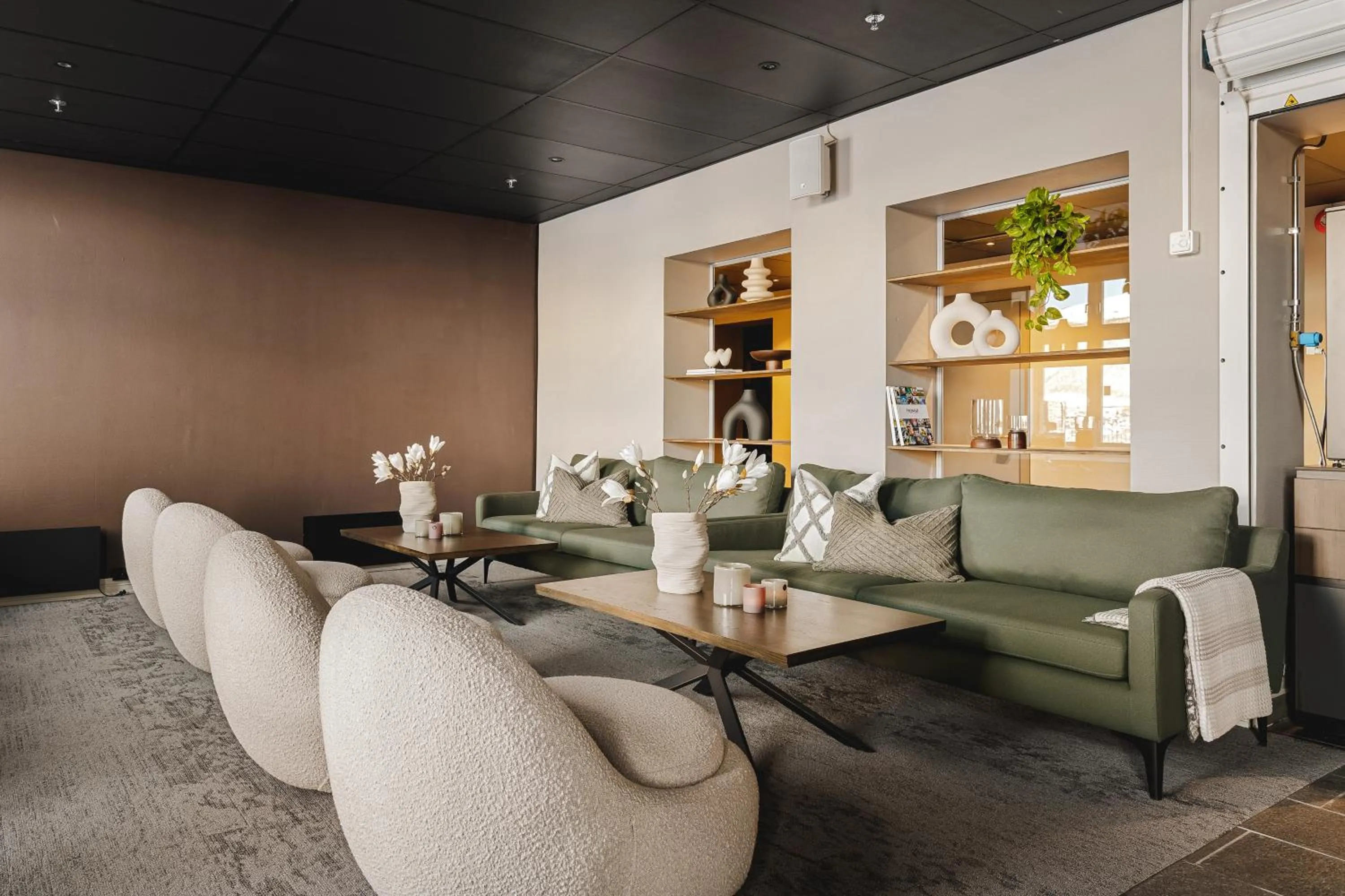 Communal lounge/ TV room in Enter St. Elisabeth Suites