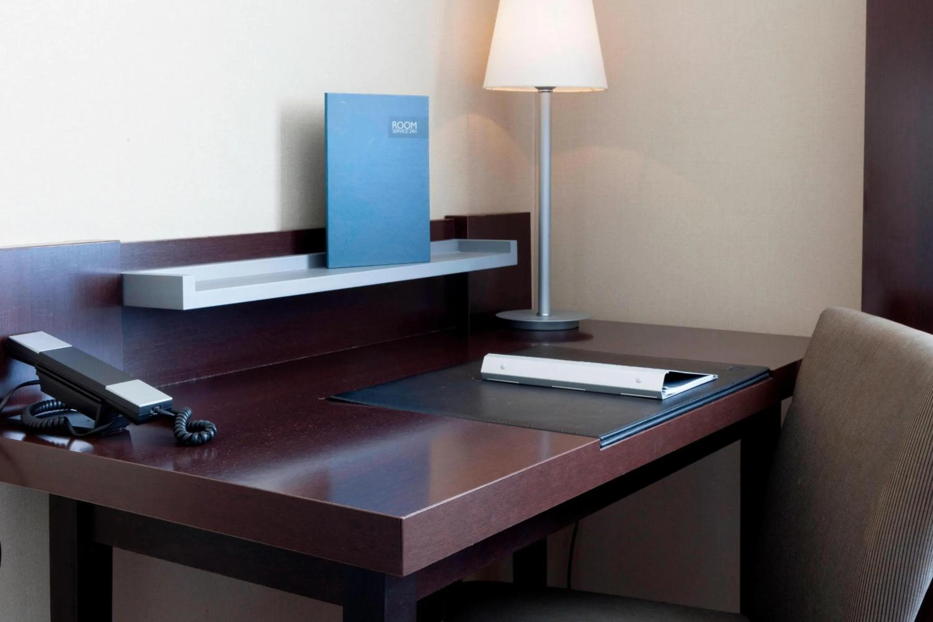 Photo of the whole room in AC Hotel Elda by Marriott