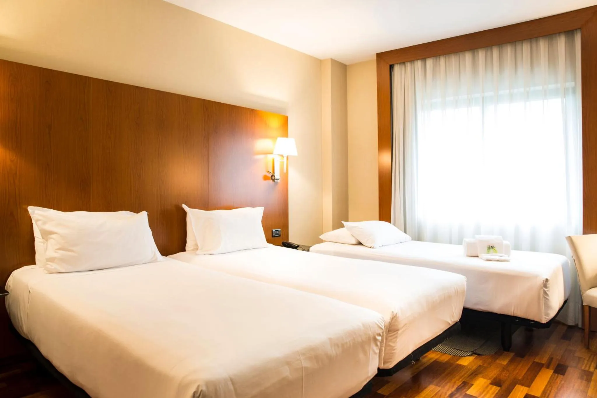 Photo of the whole room, Bed in Sercotel AB Rivas