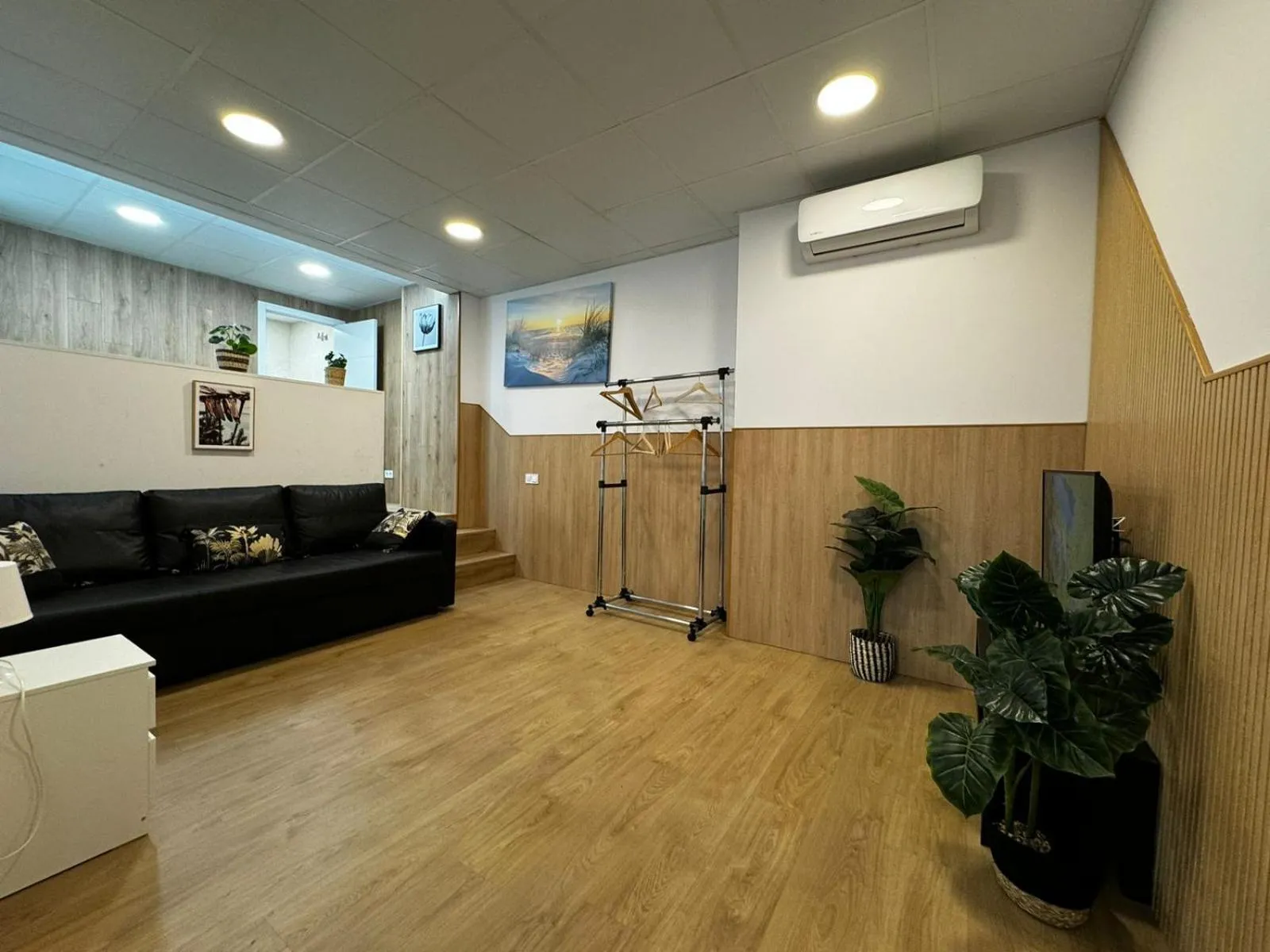 TV and multimedia in Carbonell 1