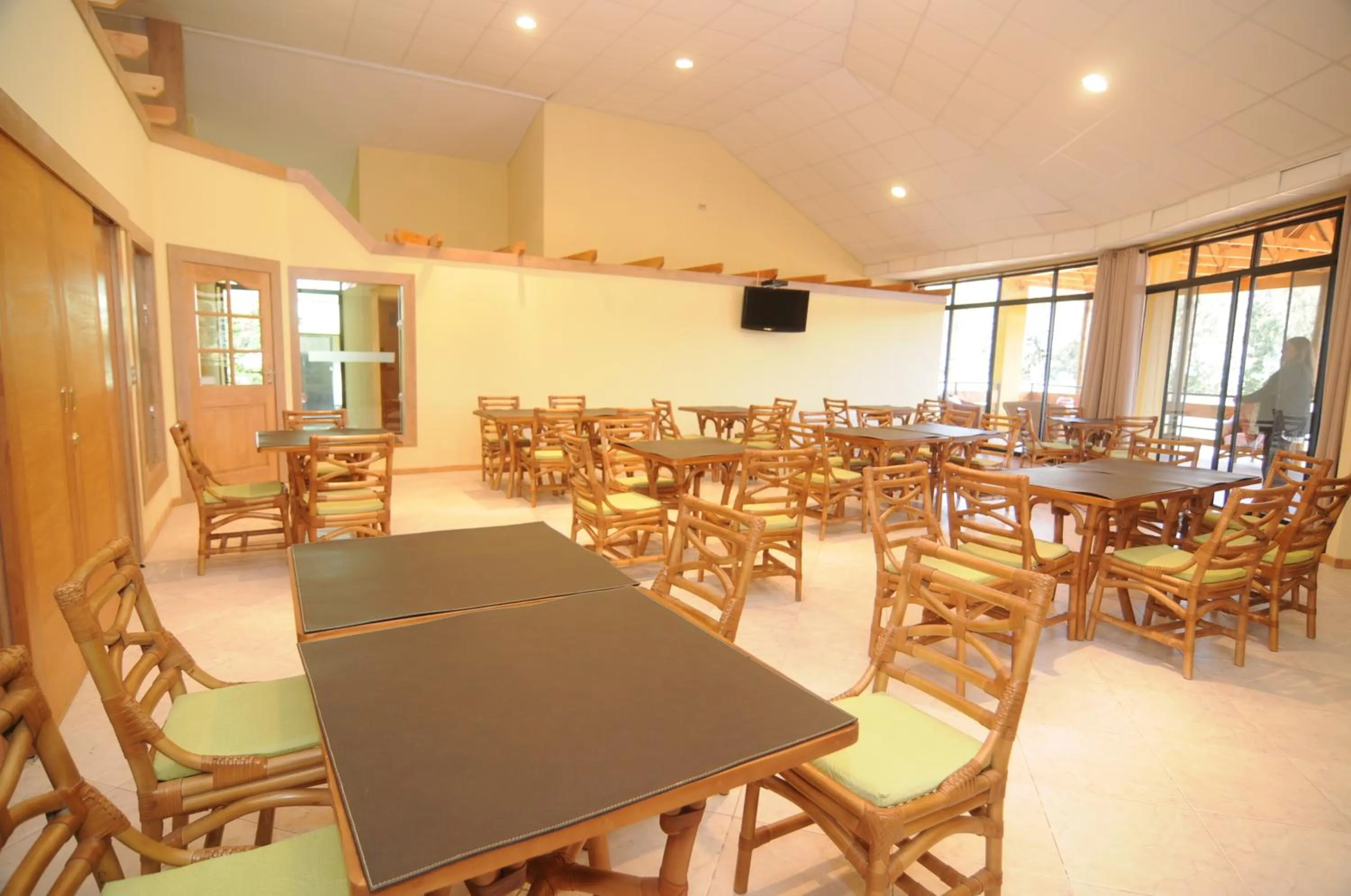 Communal lounge/ TV room in Hotel Ontiveros