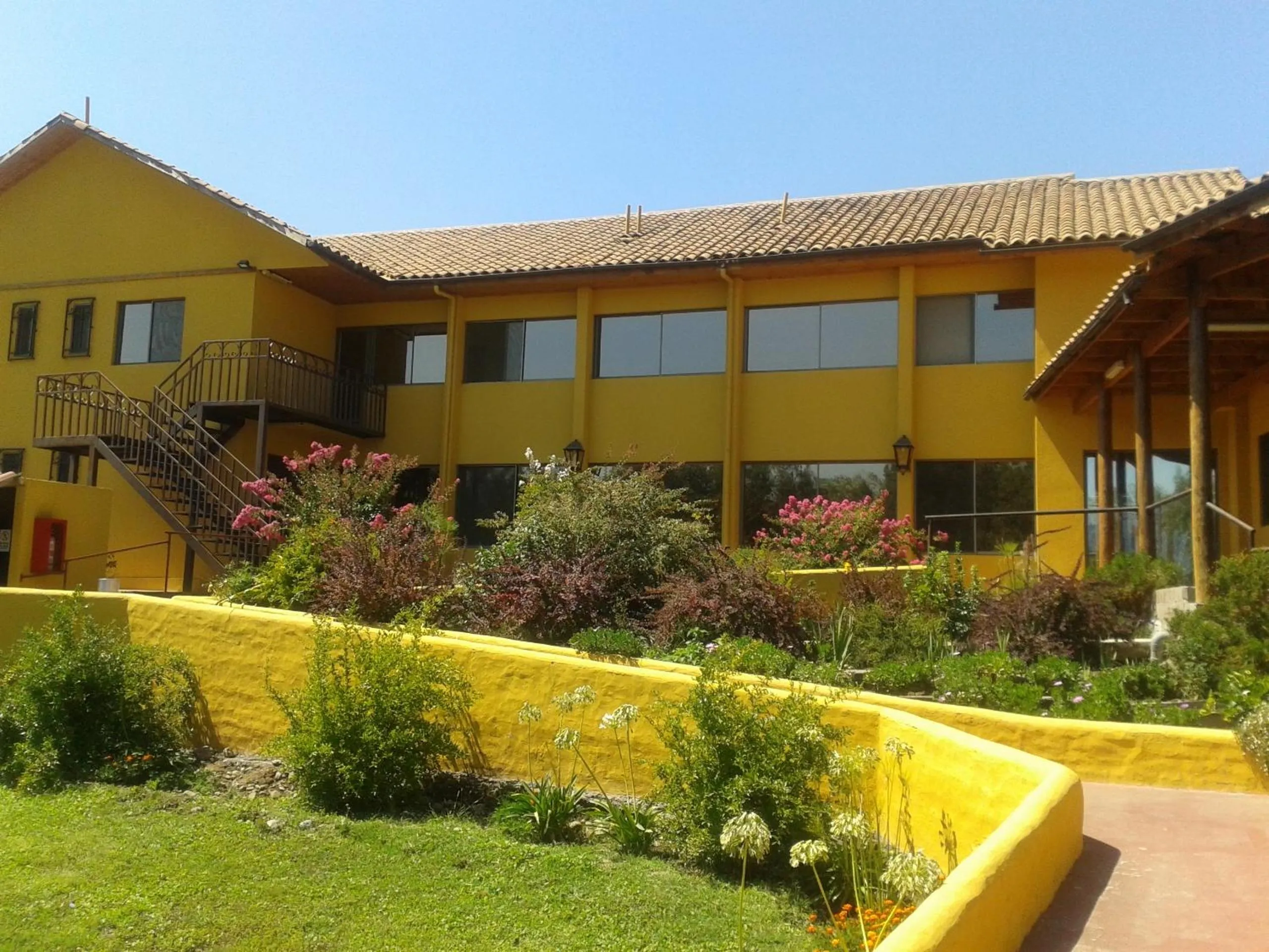 Property building in Hotel Ontiveros